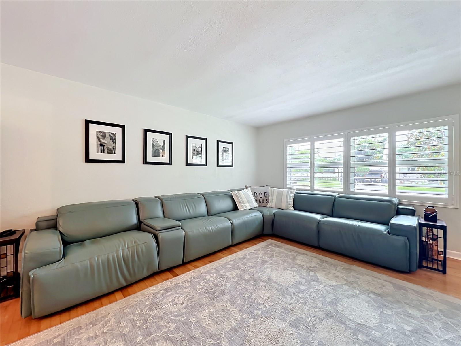 2806 VINE St ORLANDO, FL 32806