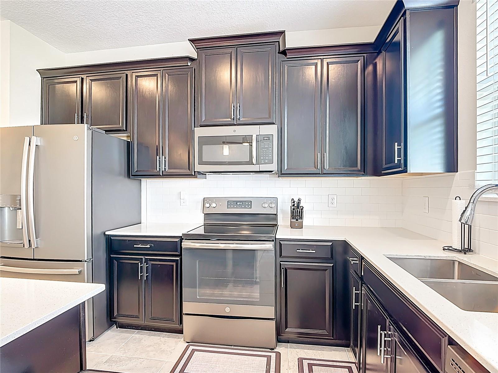 2938 SATIRE St KISSIMMEE, FL 34746