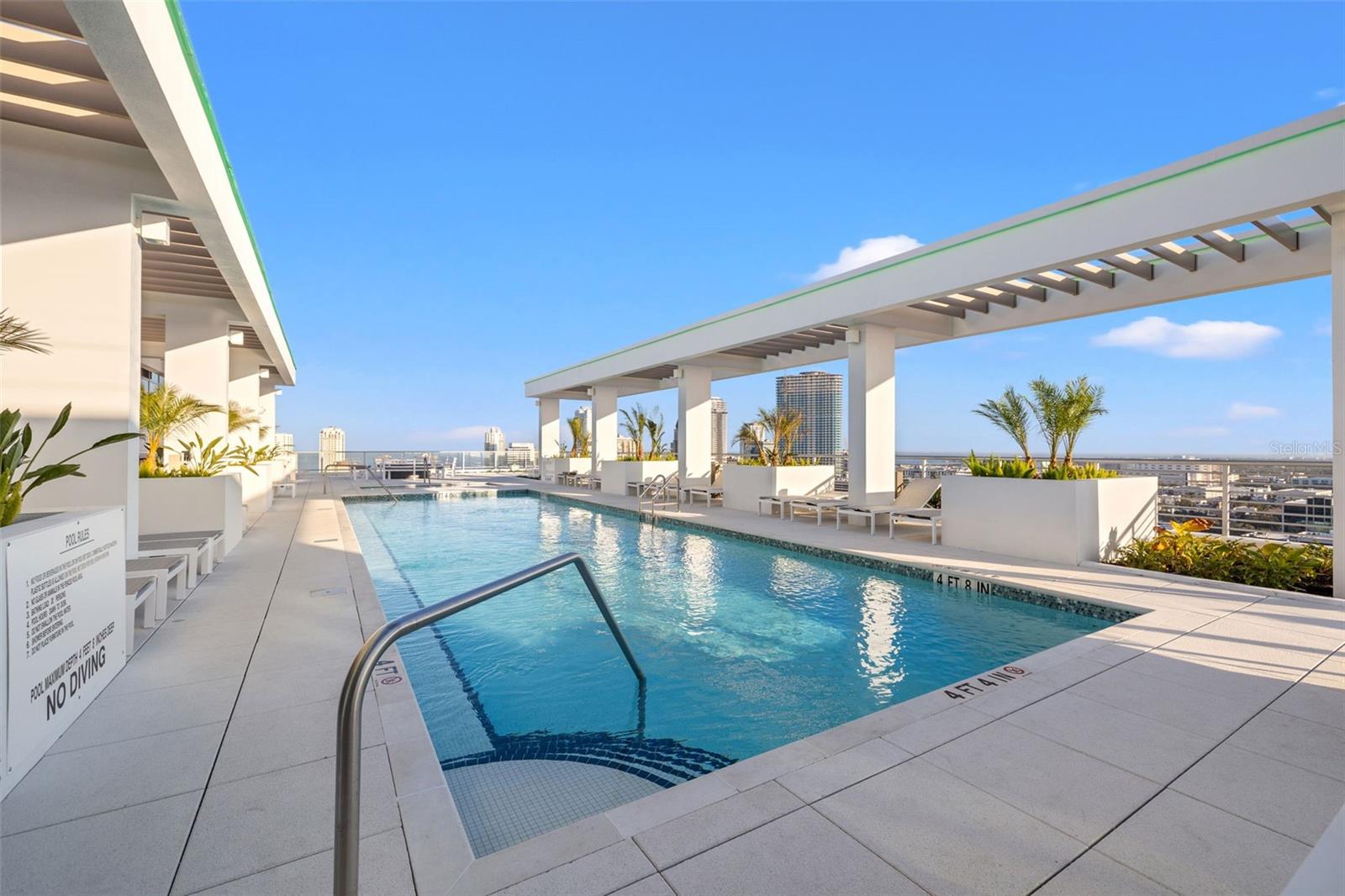 777 3RD Ave #806 ST PETERSBURG, FL 33701