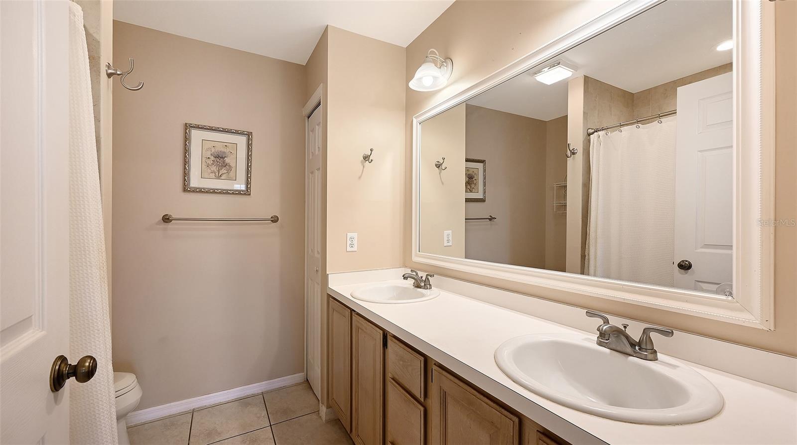 4538 CITATION Ln #D SARASOTA, FL 34233