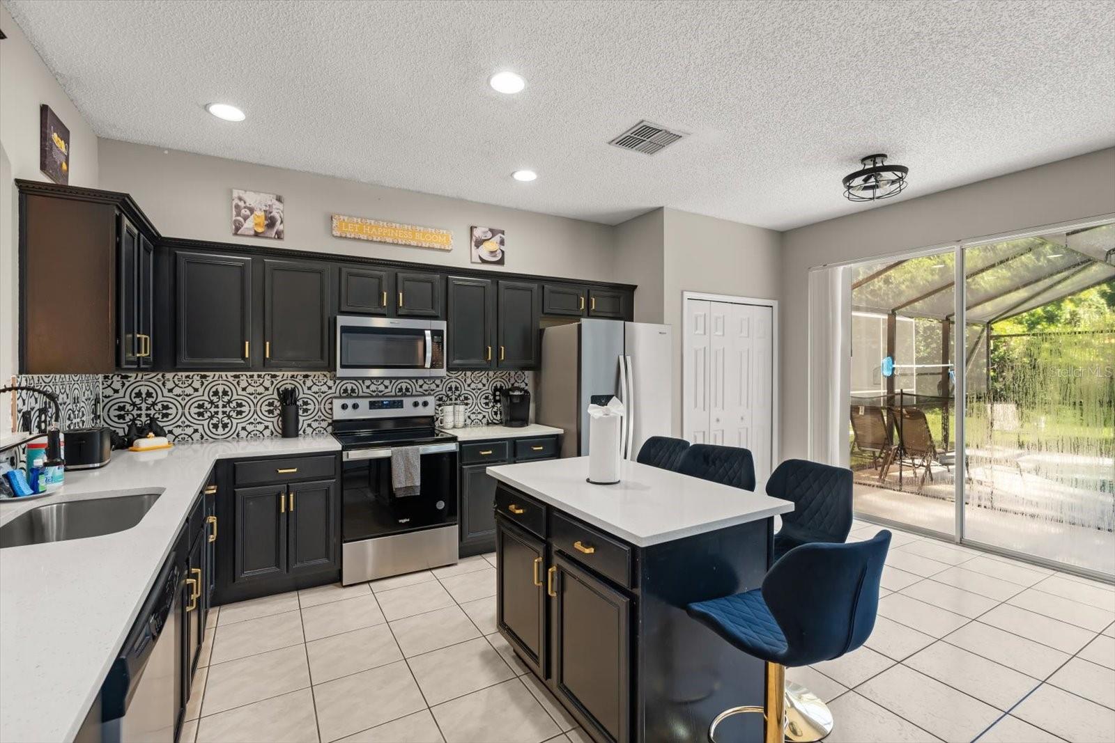 4651 GOLDEN Bch Ct KISSIMMEE, FL 34746