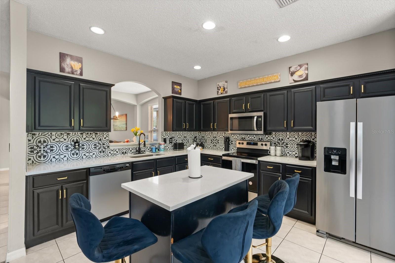 4651 GOLDEN Bch Ct KISSIMMEE, FL 34746