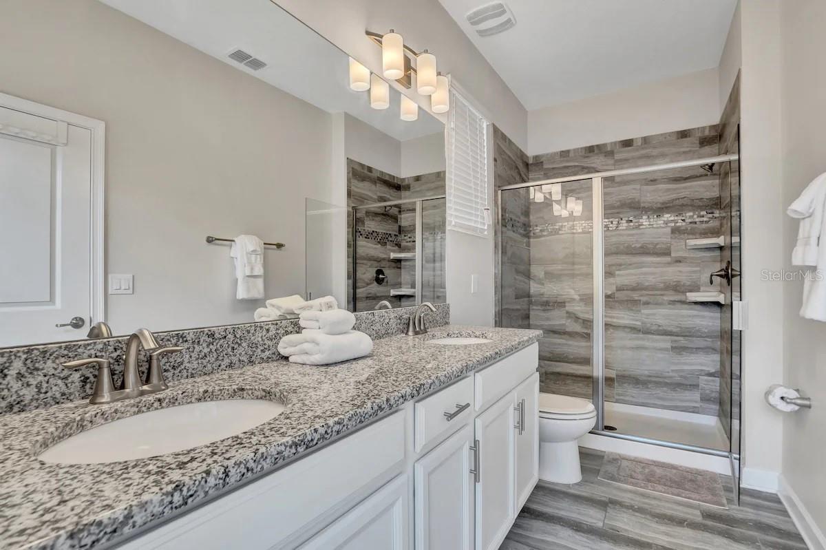 4769 KINGS CASTLE Cir KISSIMMEE, FL 34746