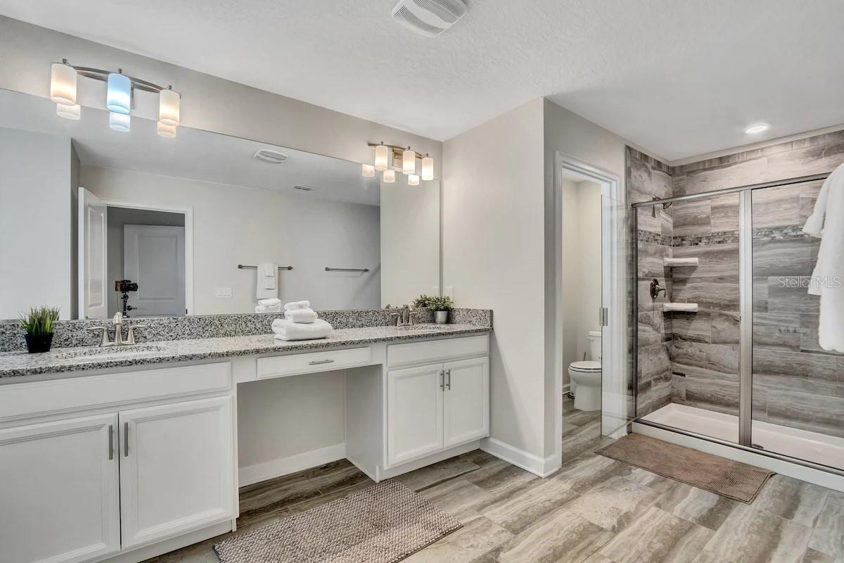 4769 KINGS CASTLE Cir KISSIMMEE, FL 34746