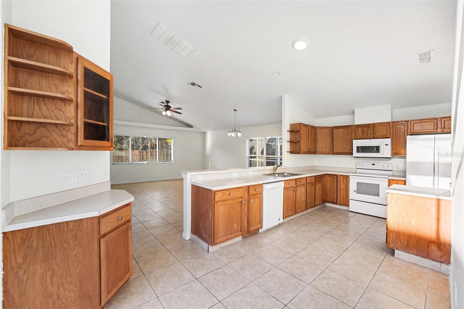 1144 JAYBEE Ave DAVENPORT, FL 33897