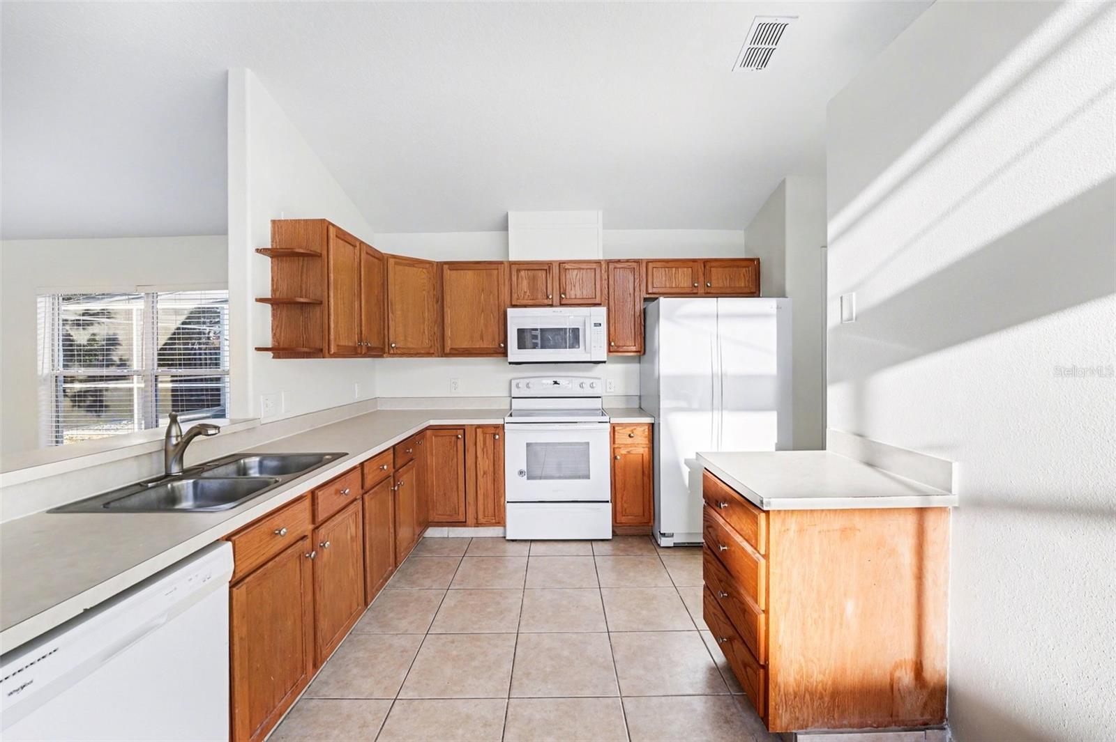 1144 JAYBEE Ave DAVENPORT, FL 33897