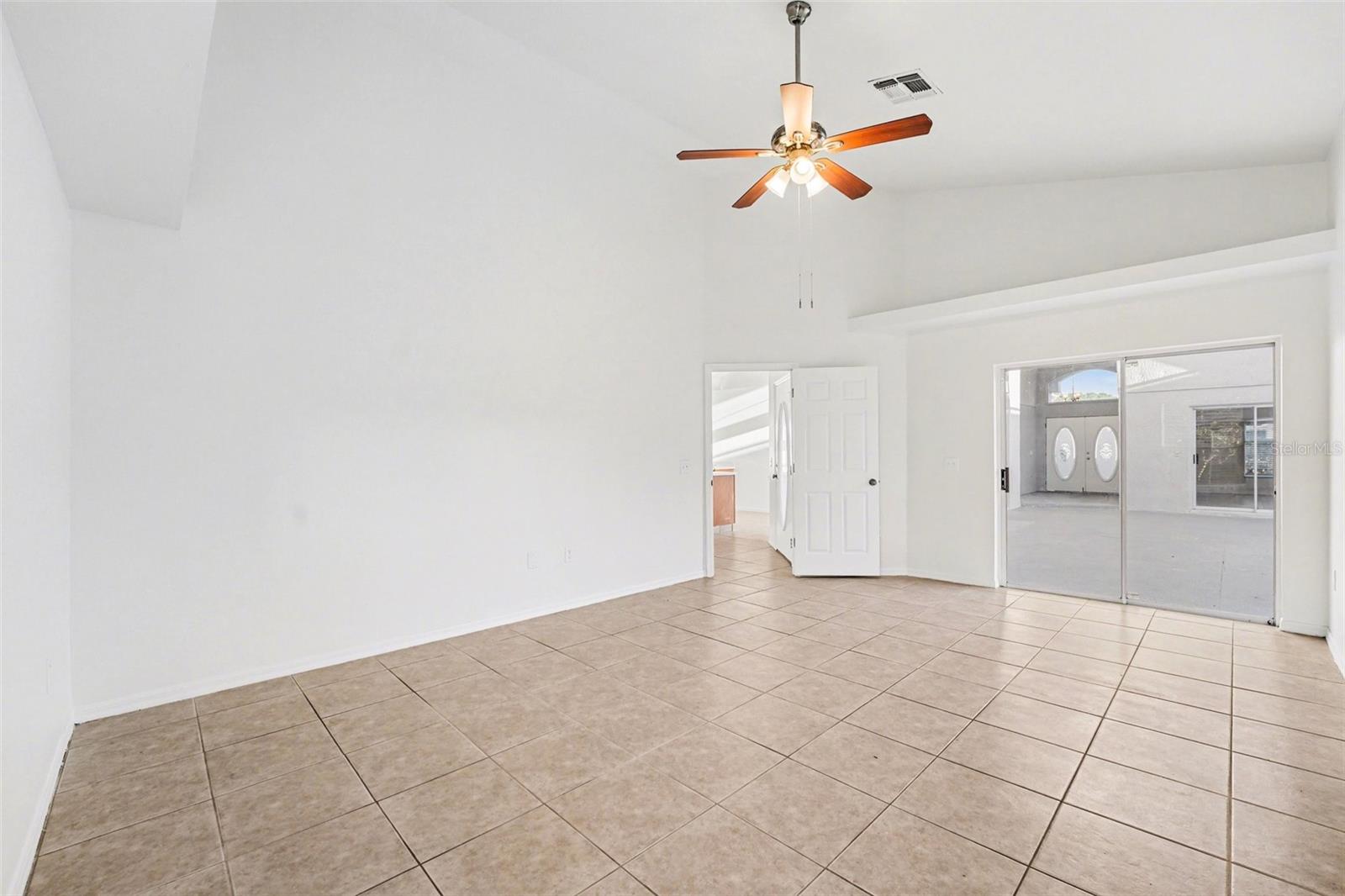 1144 JAYBEE Ave DAVENPORT, FL 33897