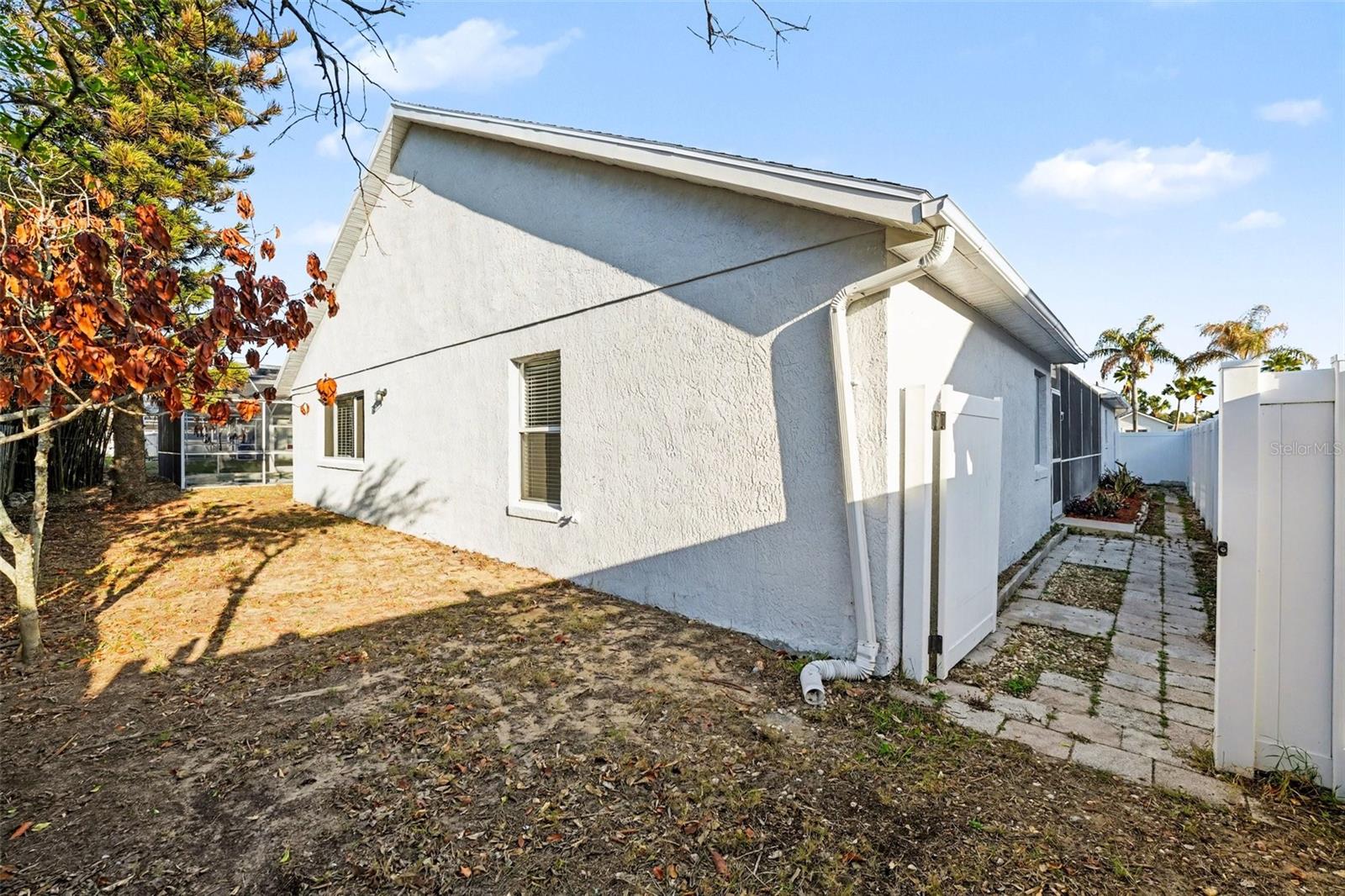 1144 JAYBEE Ave DAVENPORT, FL 33897