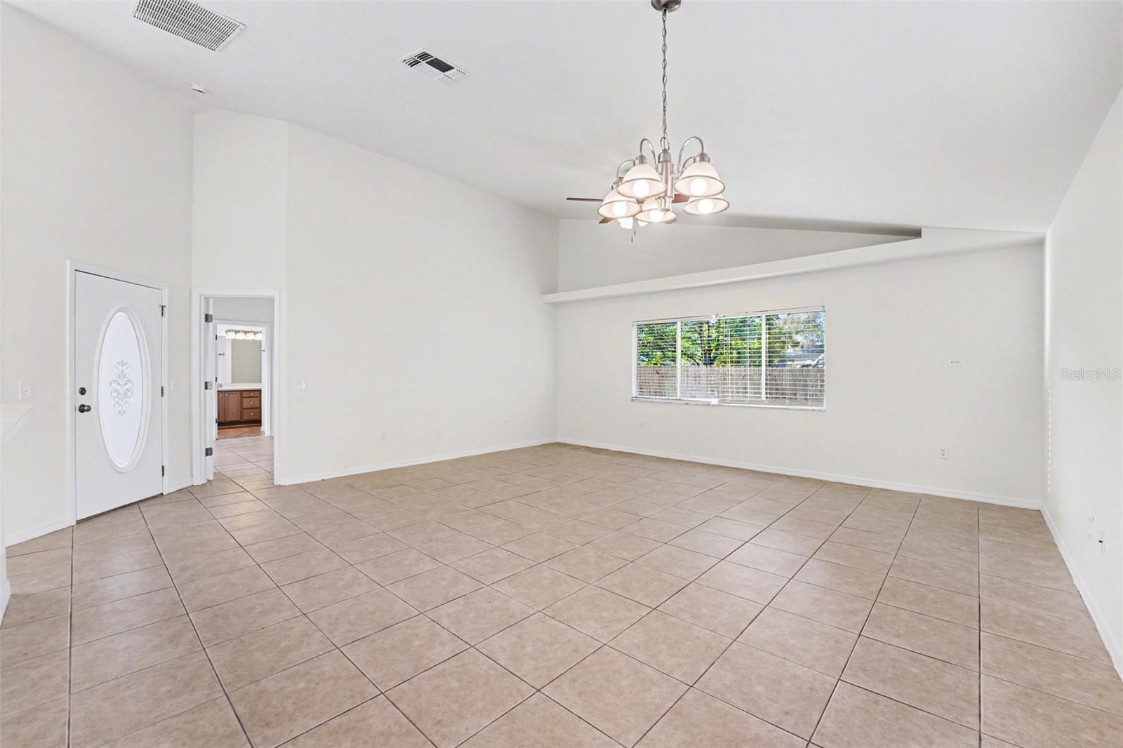 1144 JAYBEE Ave DAVENPORT, FL 33897