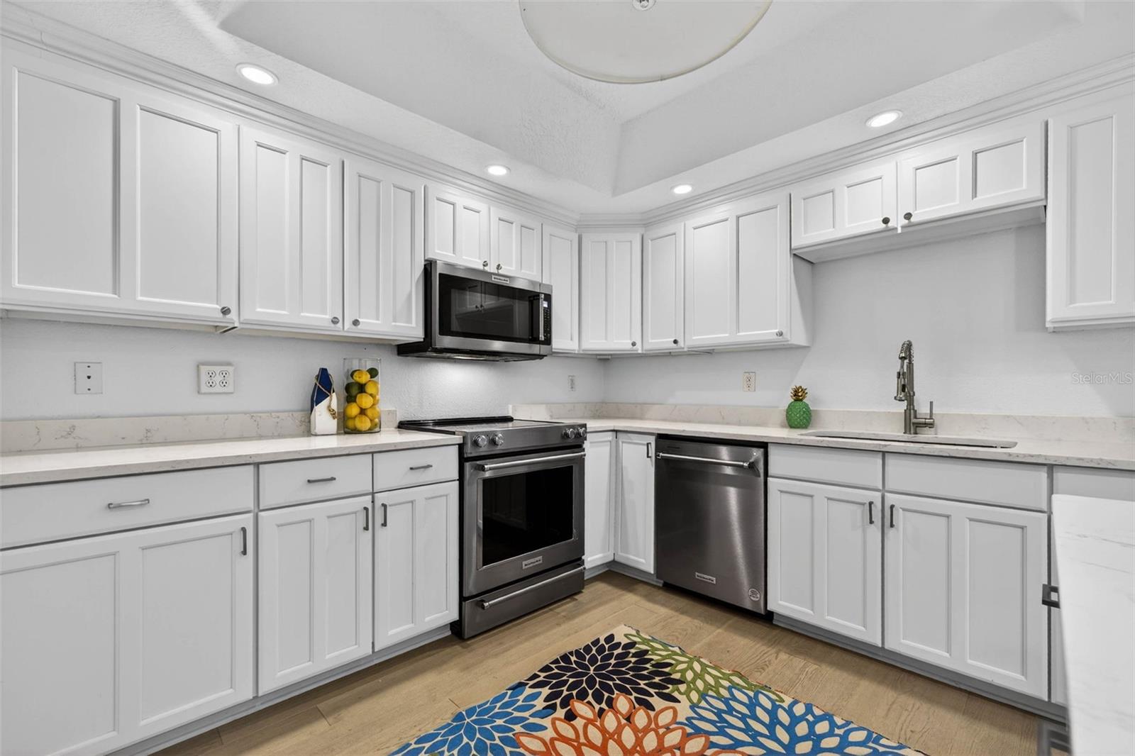 922 N Shr Dr ST PETERSBURG, FL 33701