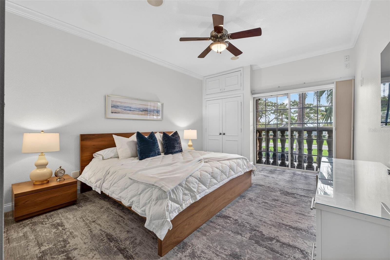 922 N Shr Dr ST PETERSBURG, FL 33701