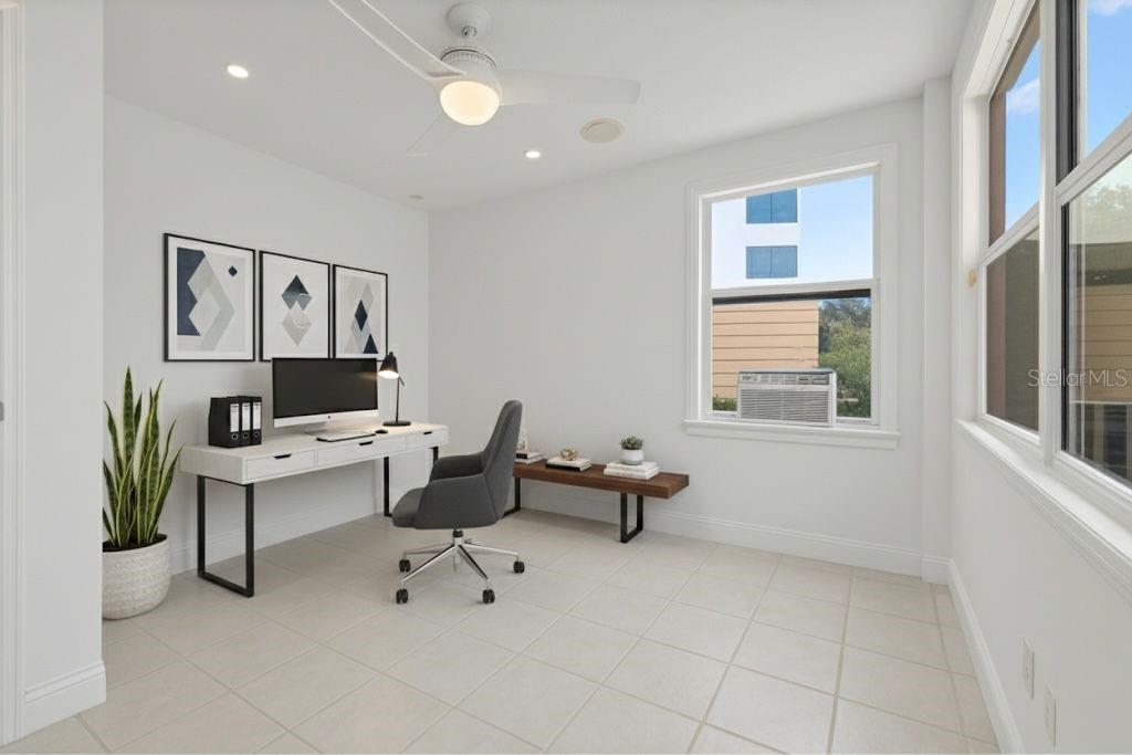 922 N Shr Dr ST PETERSBURG, FL 33701