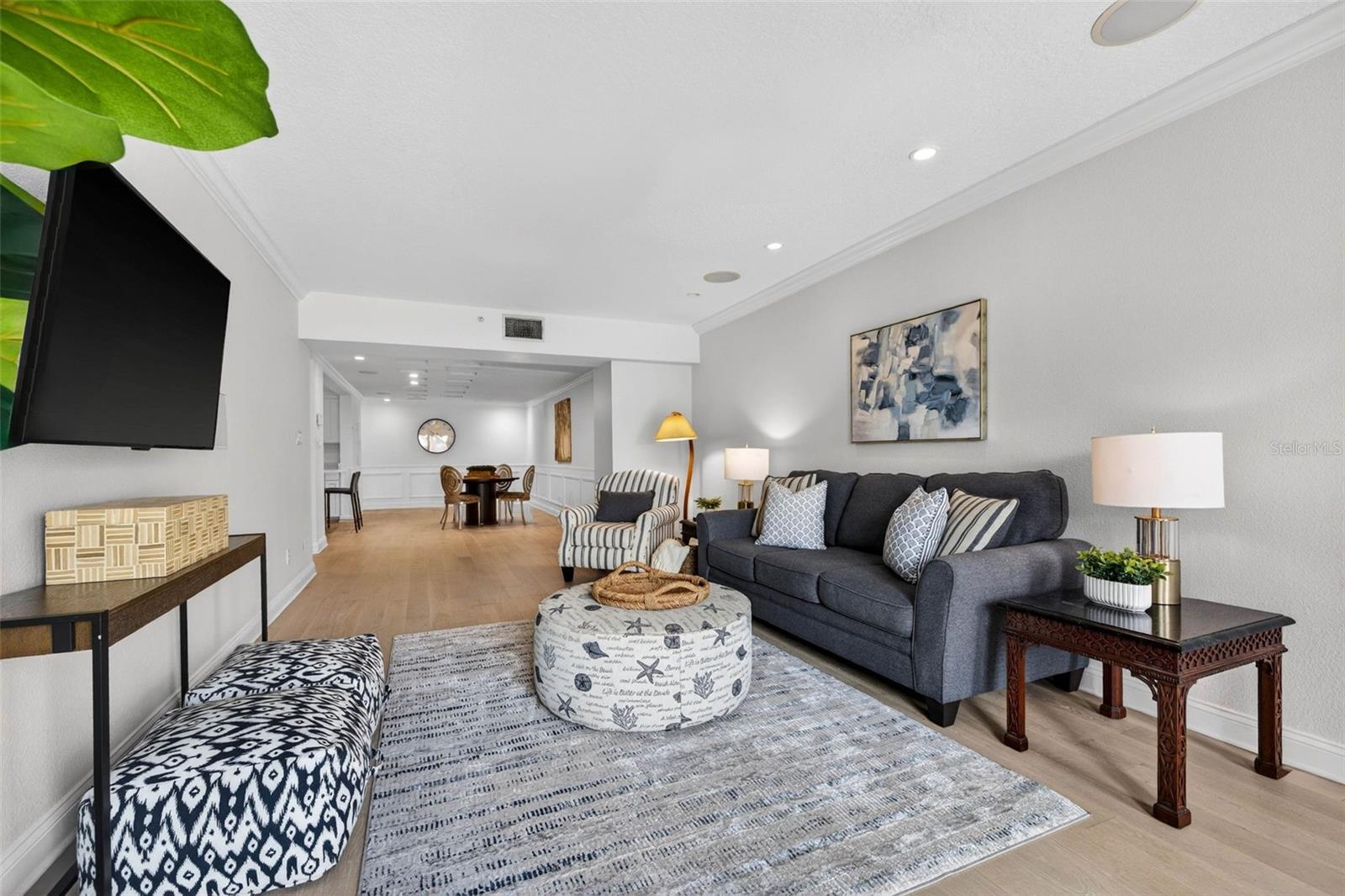 922 N Shr Dr ST PETERSBURG, FL 33701