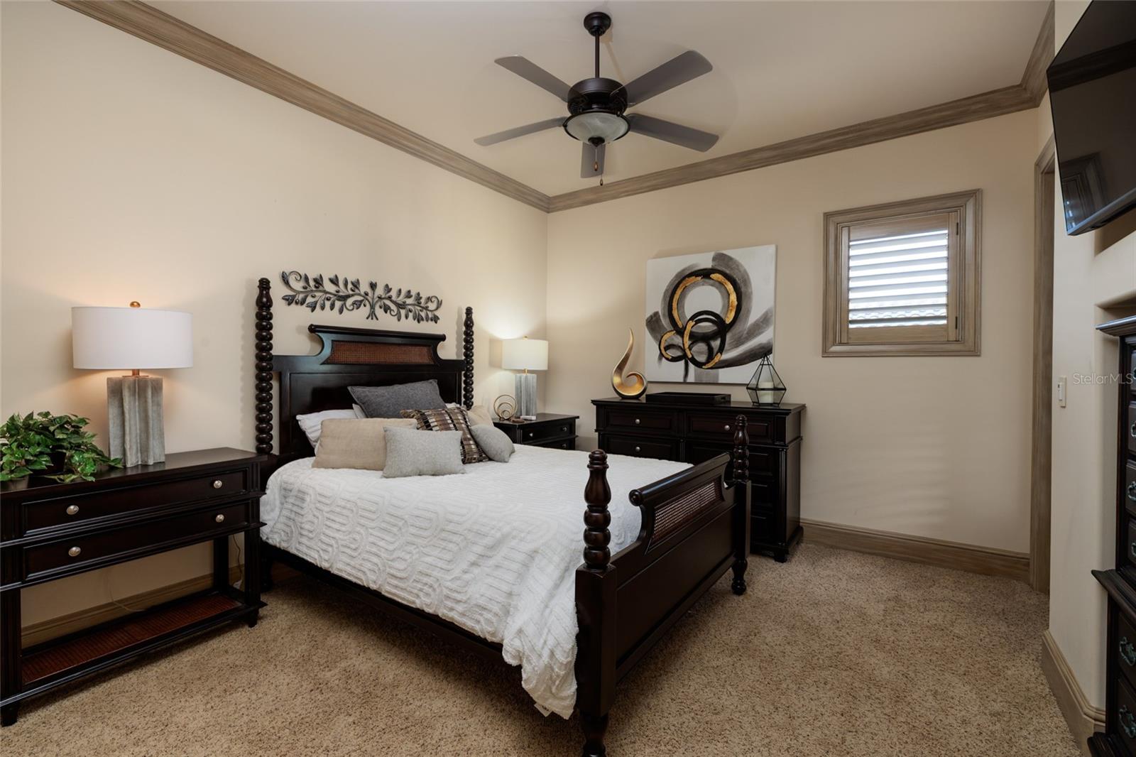 200 BRIGHTWATERS Blvd ST PETERSBURG, FL 33704