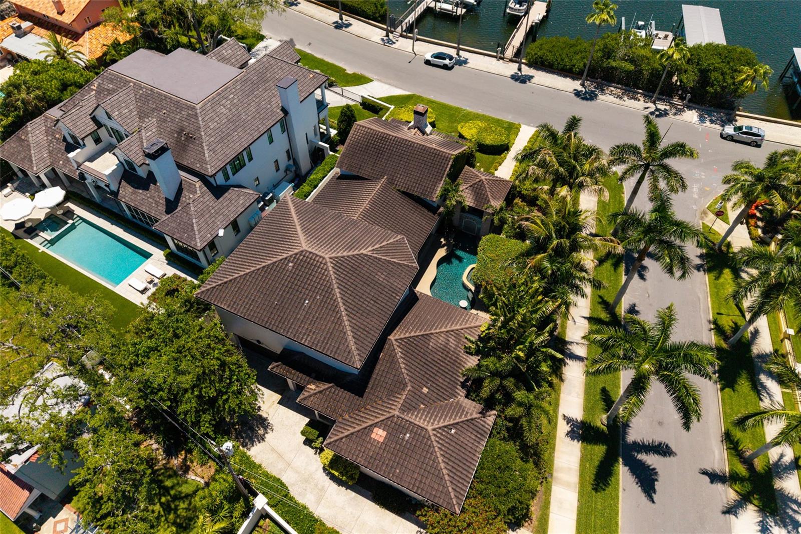 200 BRIGHTWATERS Blvd ST PETERSBURG, FL 33704