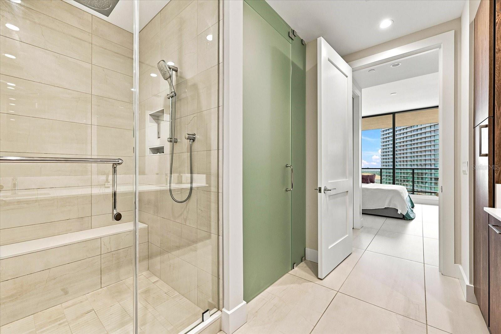 275 1ST Ave #3308 ST PETERSBURG, FL 33701