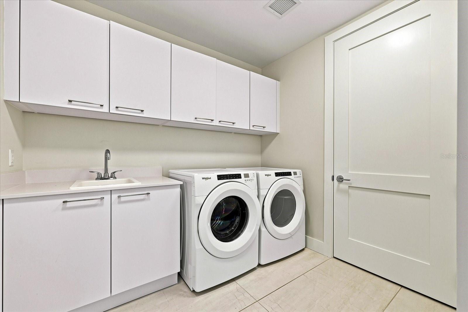 275 1ST Ave #3308 ST PETERSBURG, FL 33701