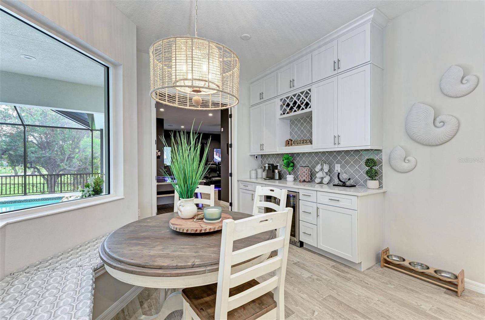 8211 37TH Ave Cir BRADENTON, FL 34209