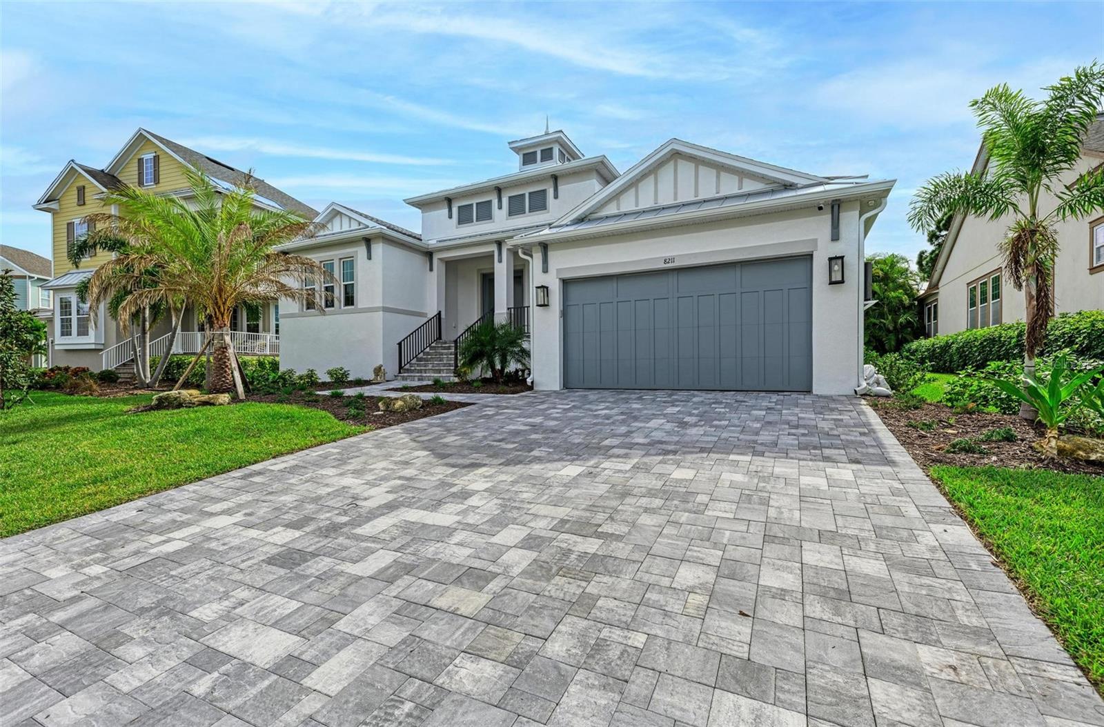8211 37TH Ave Cir BRADENTON, FL 34209
