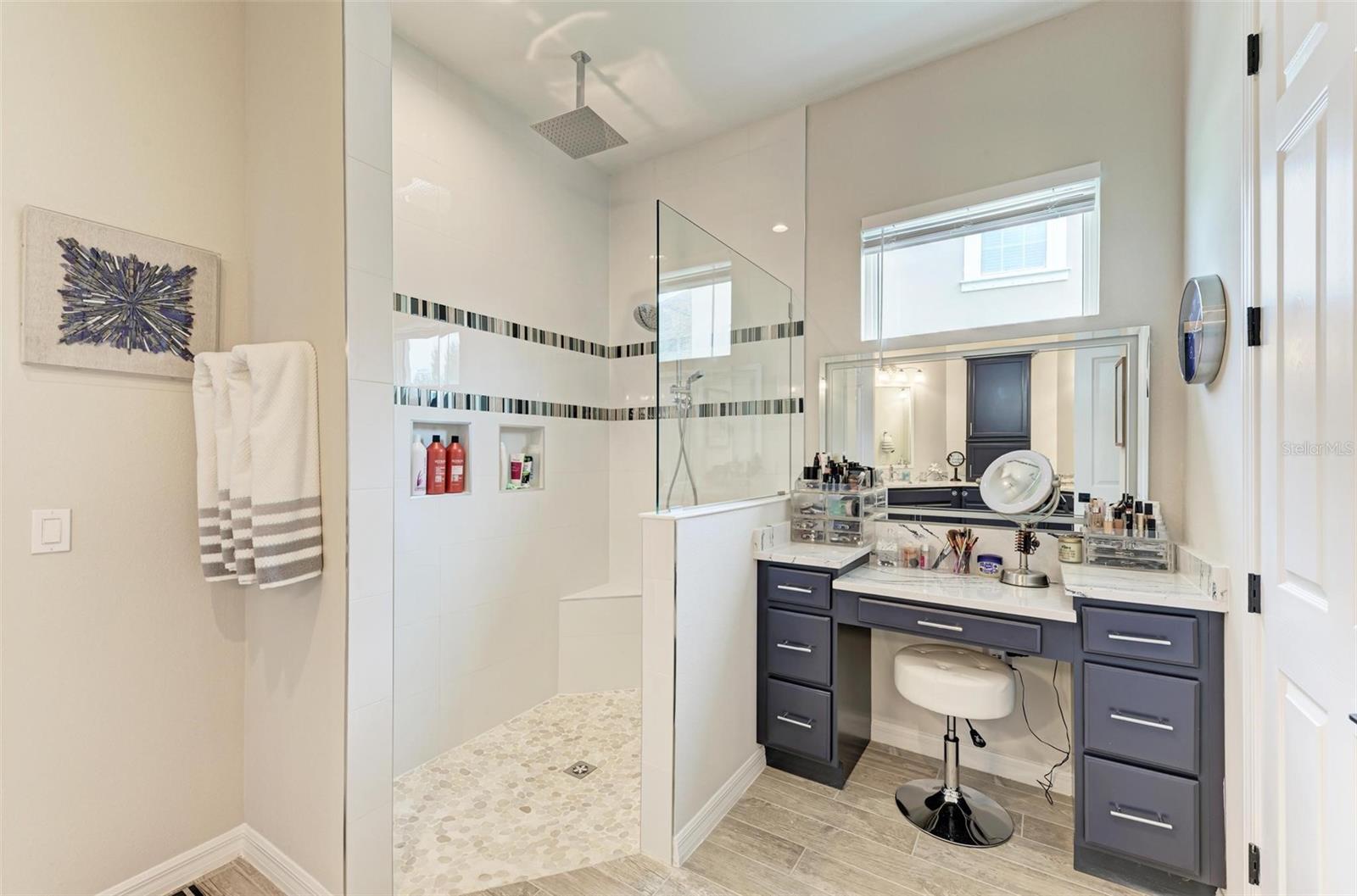 8211 37TH Ave Cir BRADENTON, FL 34209