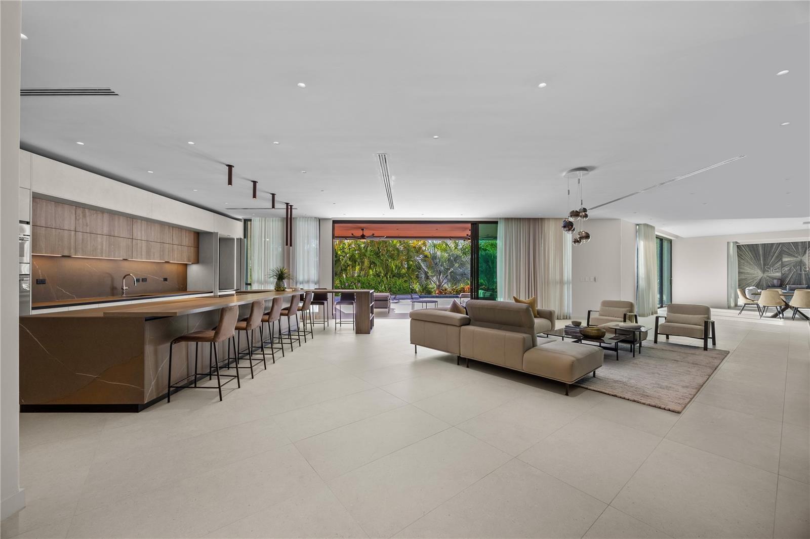 36 DORADO COUNTRY ESTATES DORADO, PR 00646