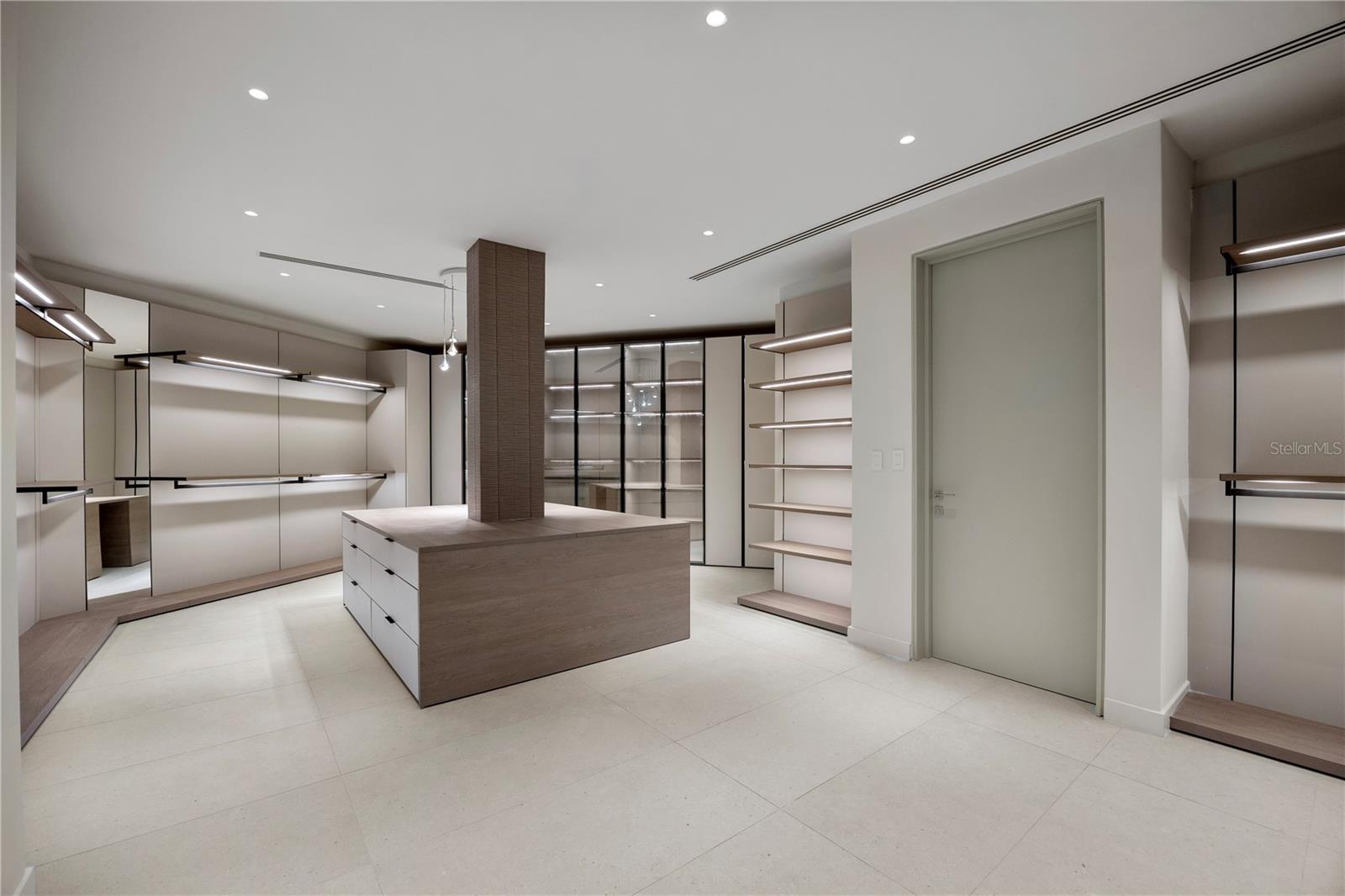 36 DORADO COUNTRY ESTATES DORADO, PR 00646