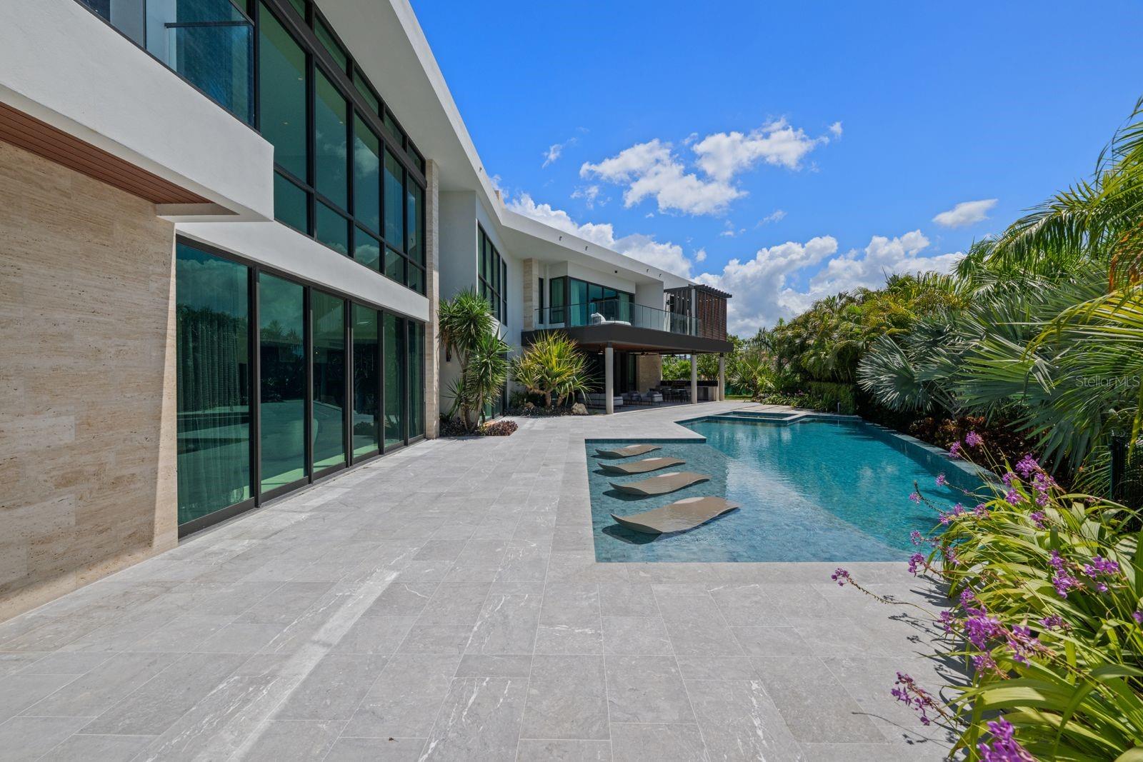 36 DORADO COUNTRY ESTATES DORADO, PR 00646