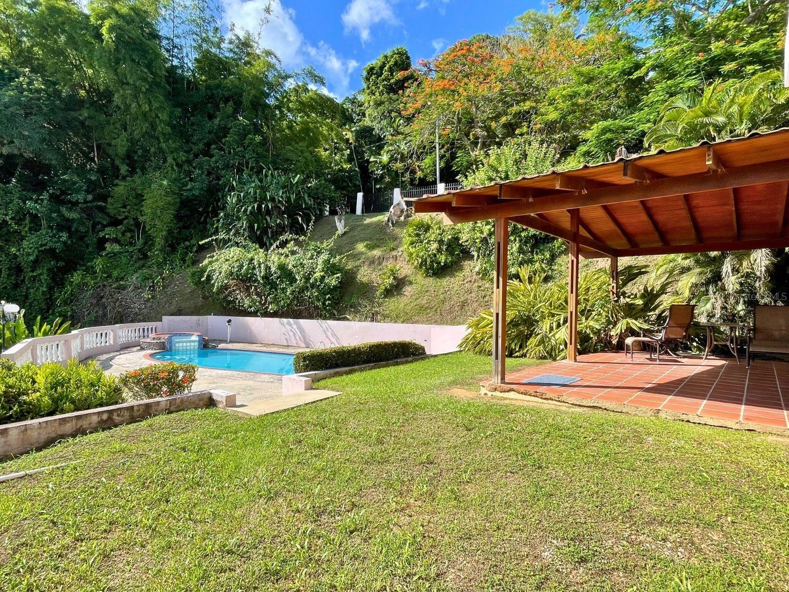 D 17 SUNSET Hls GUAYNABO, PR 00970