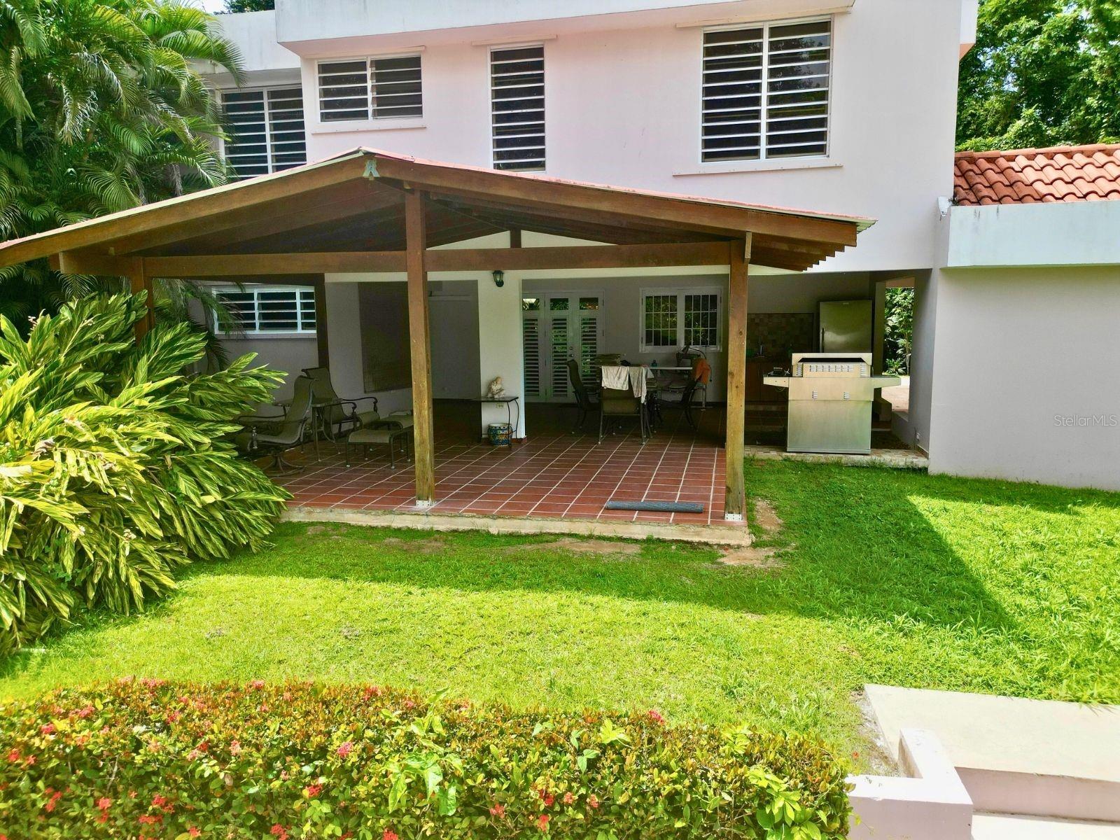 D 17 SUNSET Hls GUAYNABO, PR 00970