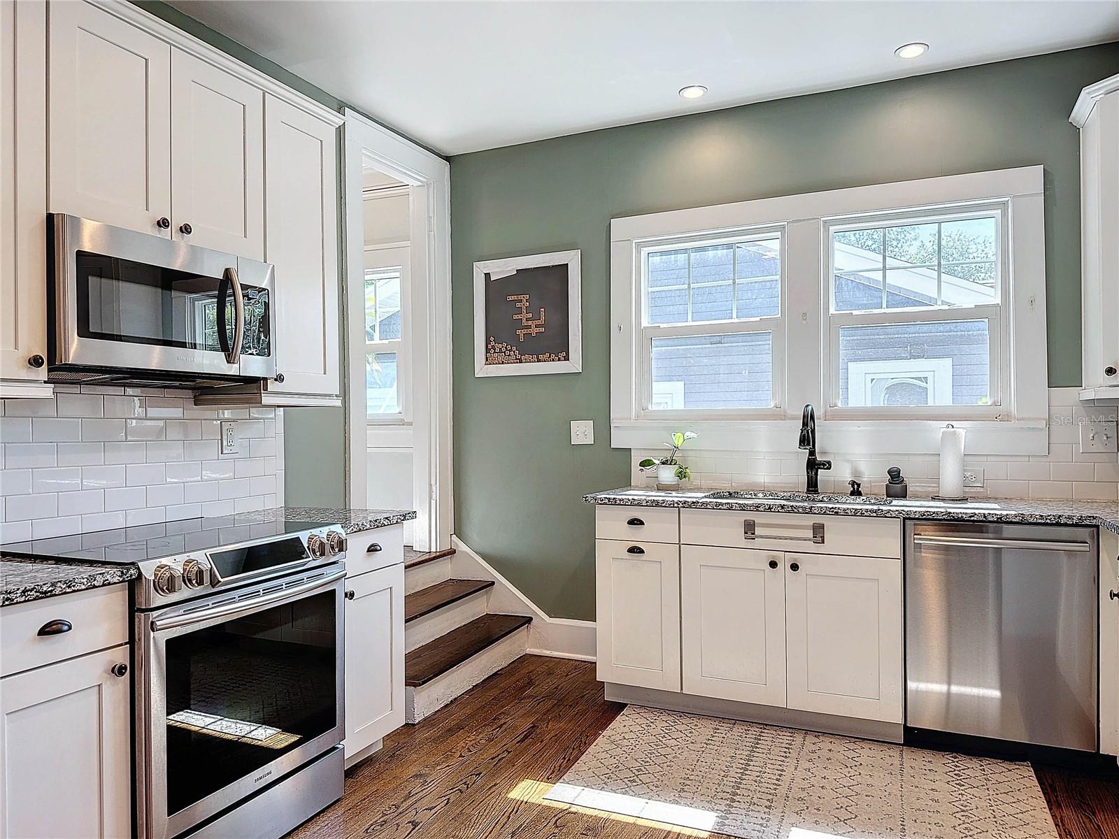 134 22ND Ave ST PETERSBURG, FL 33704