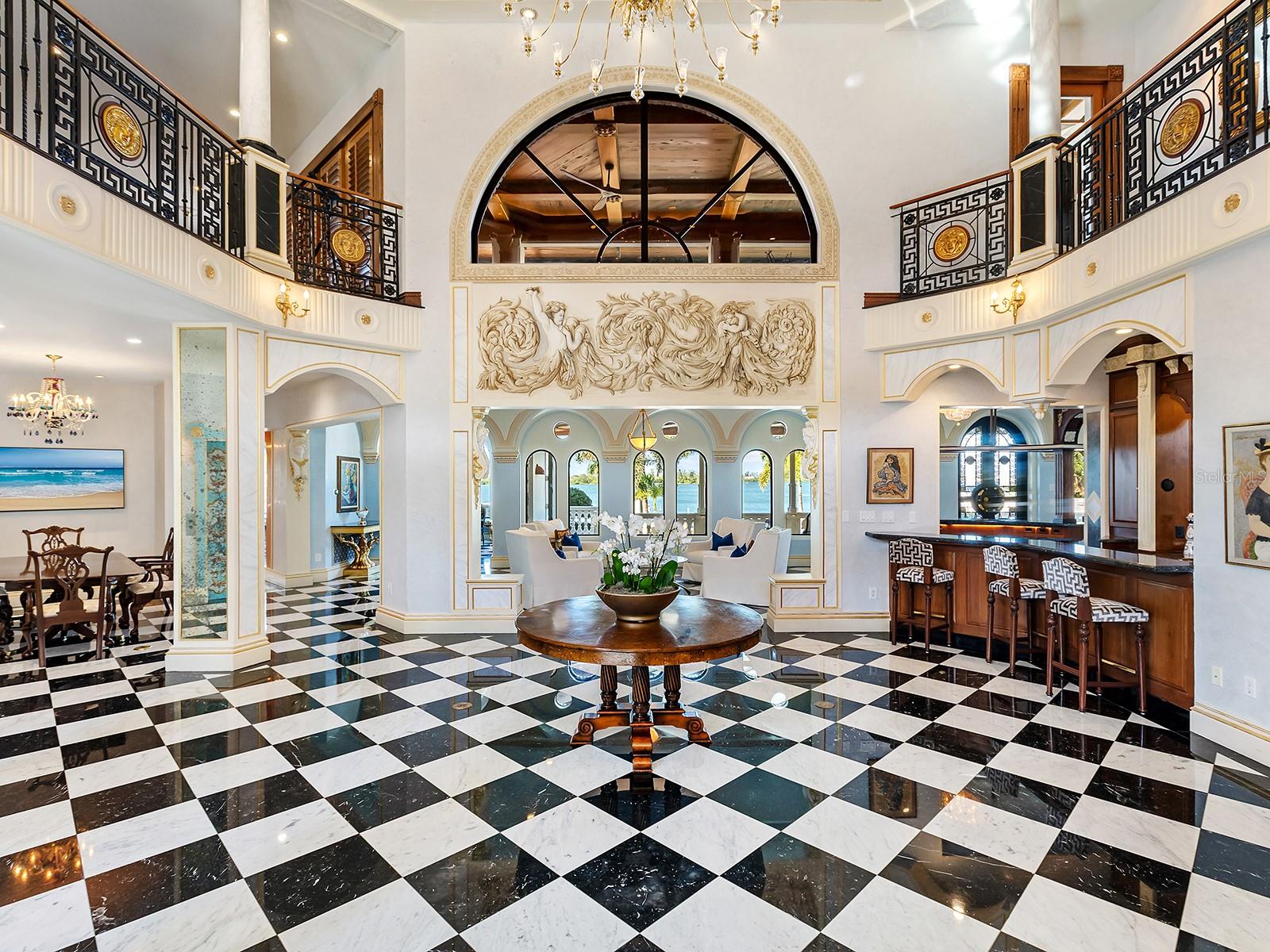 1310 S Lk Shr Dr SARASOTA, FL 34231