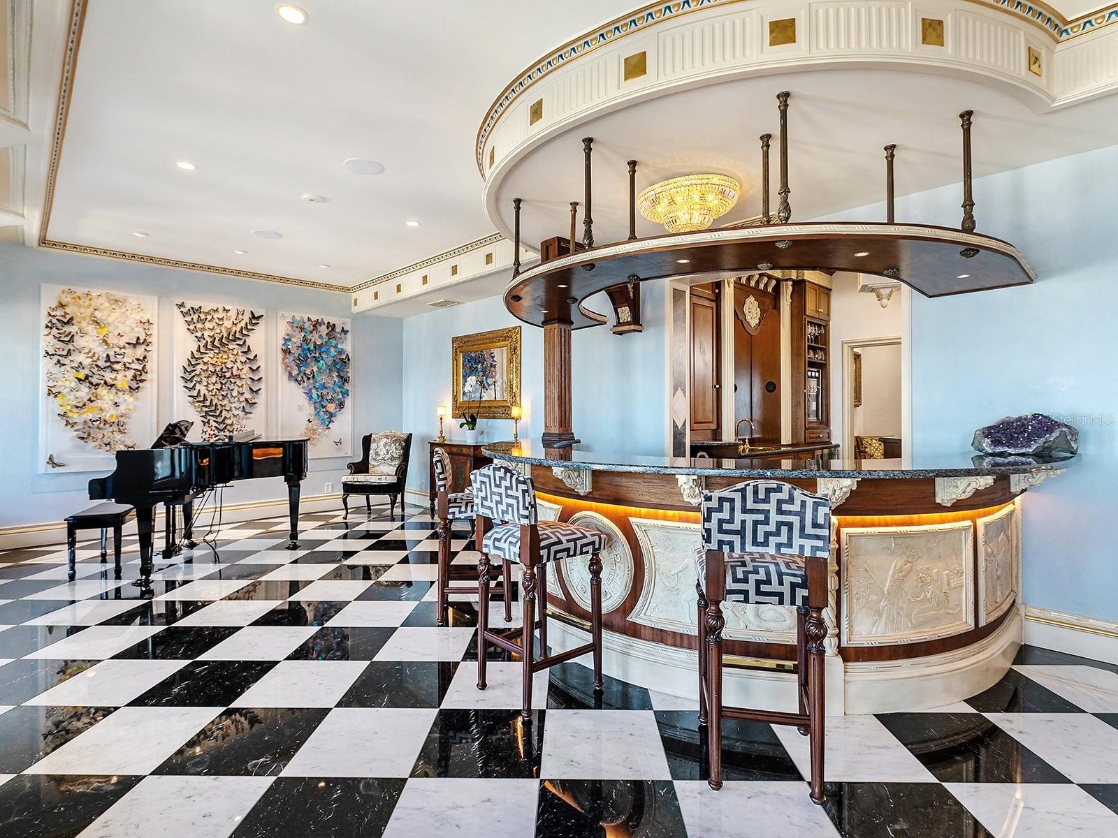 1310 S Lk Shr Dr SARASOTA, FL 34231