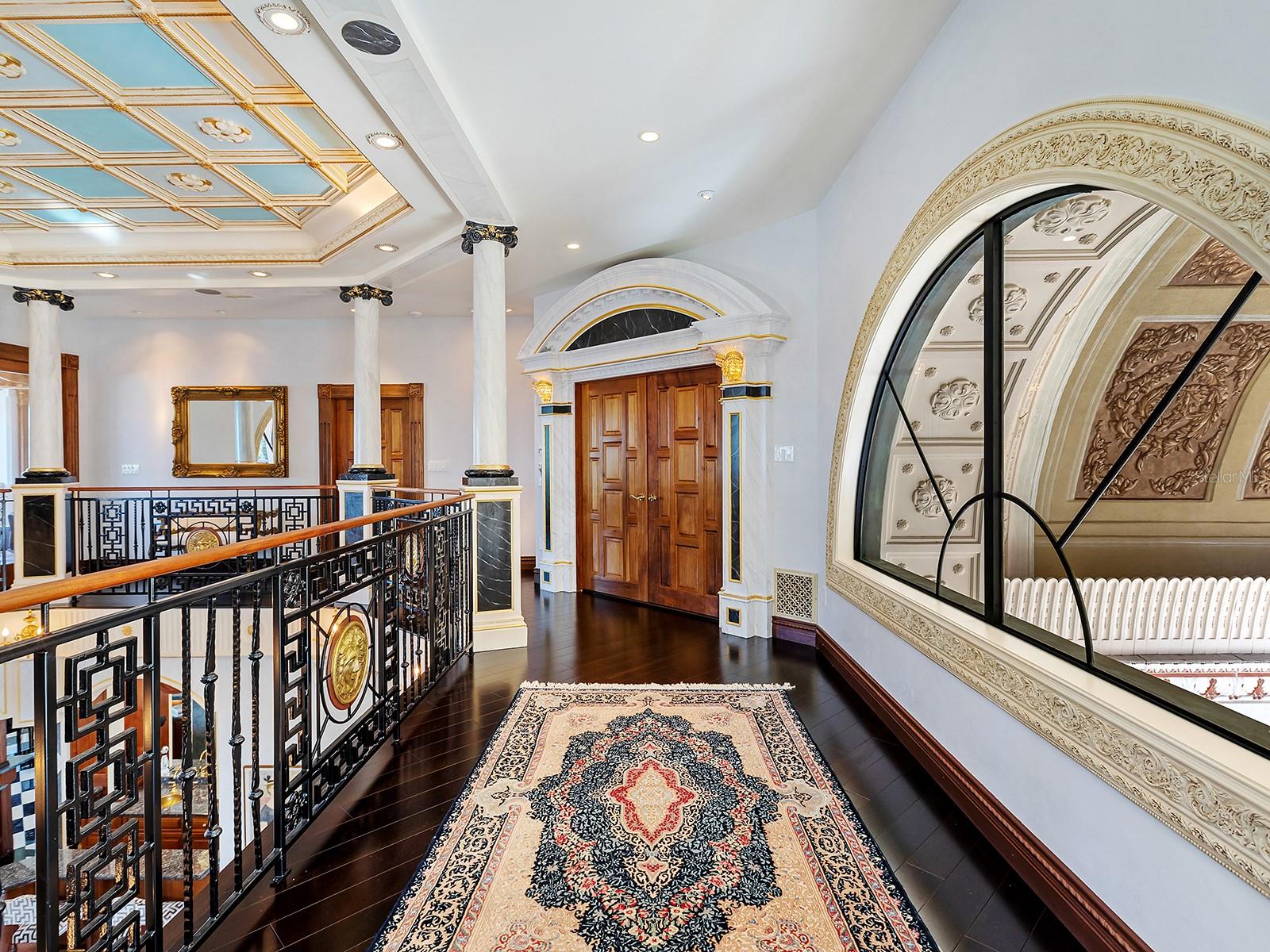 1310 S Lk Shr Dr SARASOTA, FL 34231