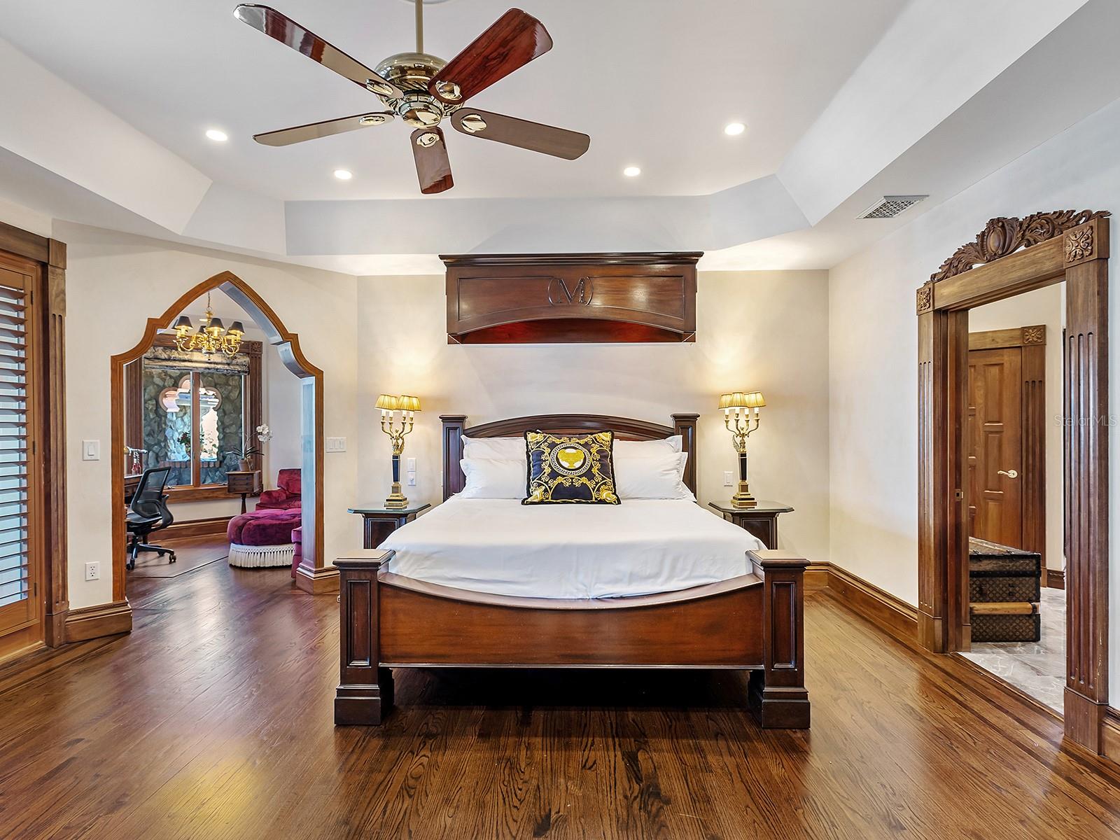 1310 S Lk Shr Dr SARASOTA, FL 34231