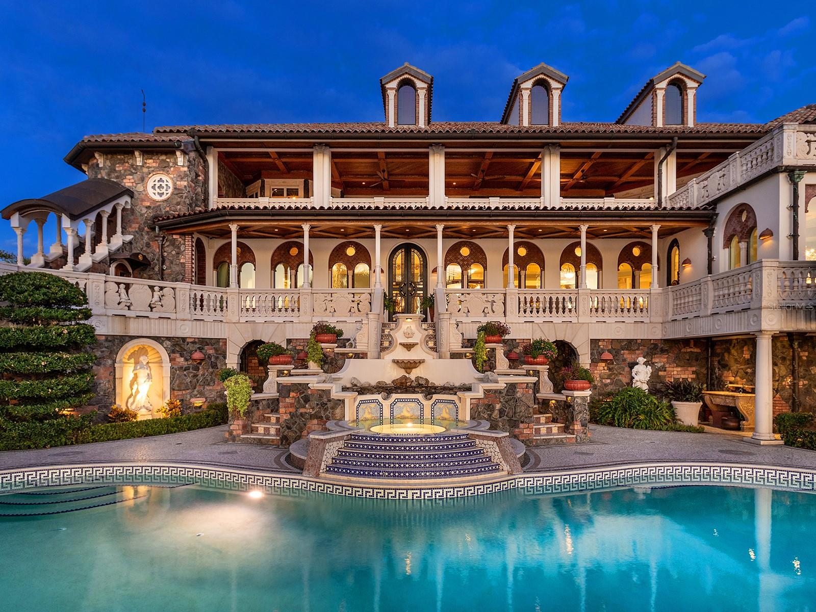 1310 S Lk Shr Dr SARASOTA, FL 34231