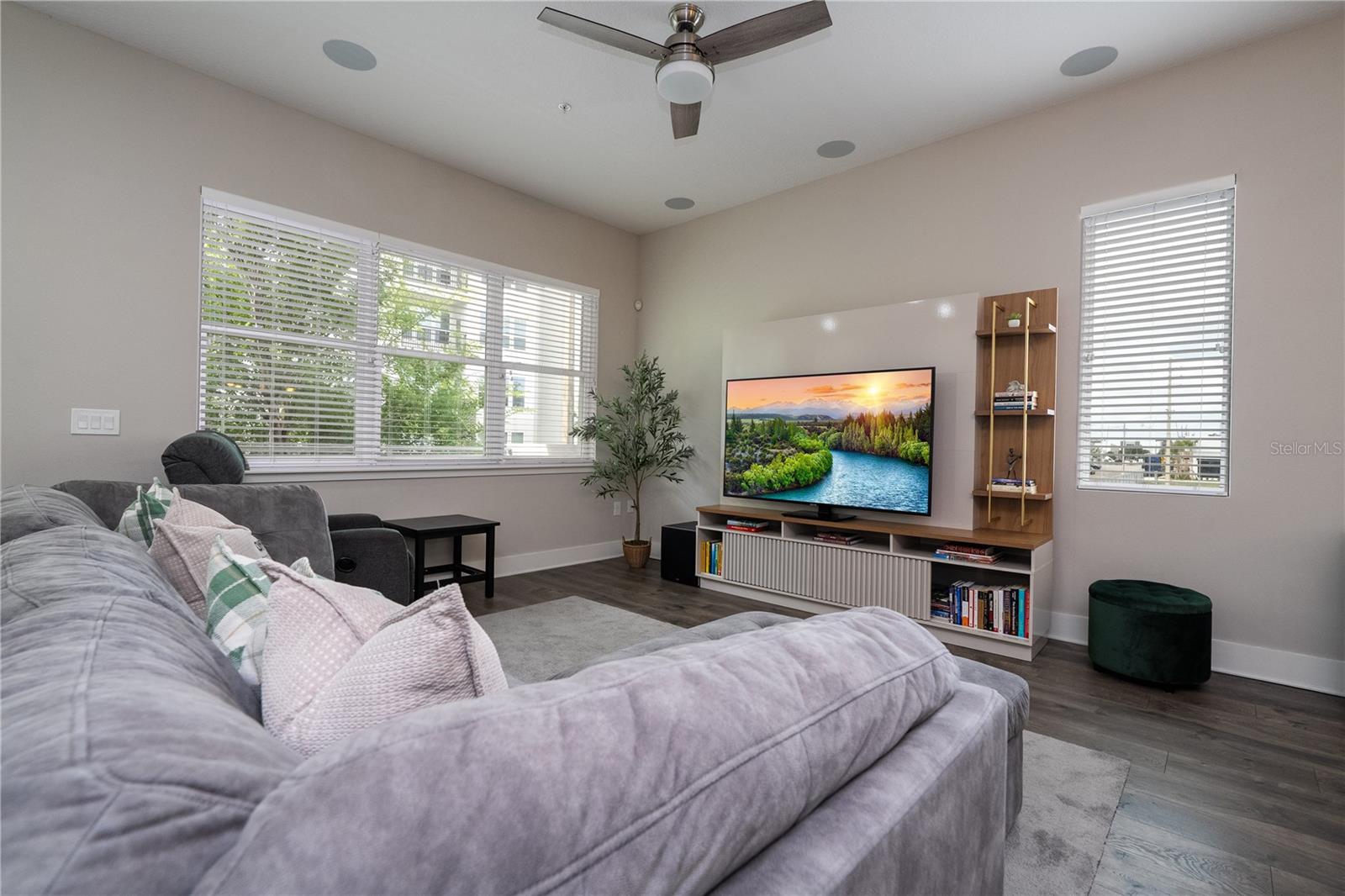 73 W GRANT St ORLANDO, FL 32806
