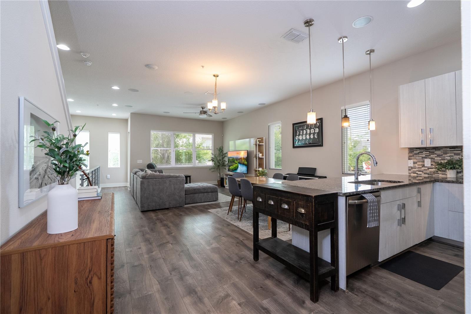 73 W GRANT St ORLANDO, FL 32806