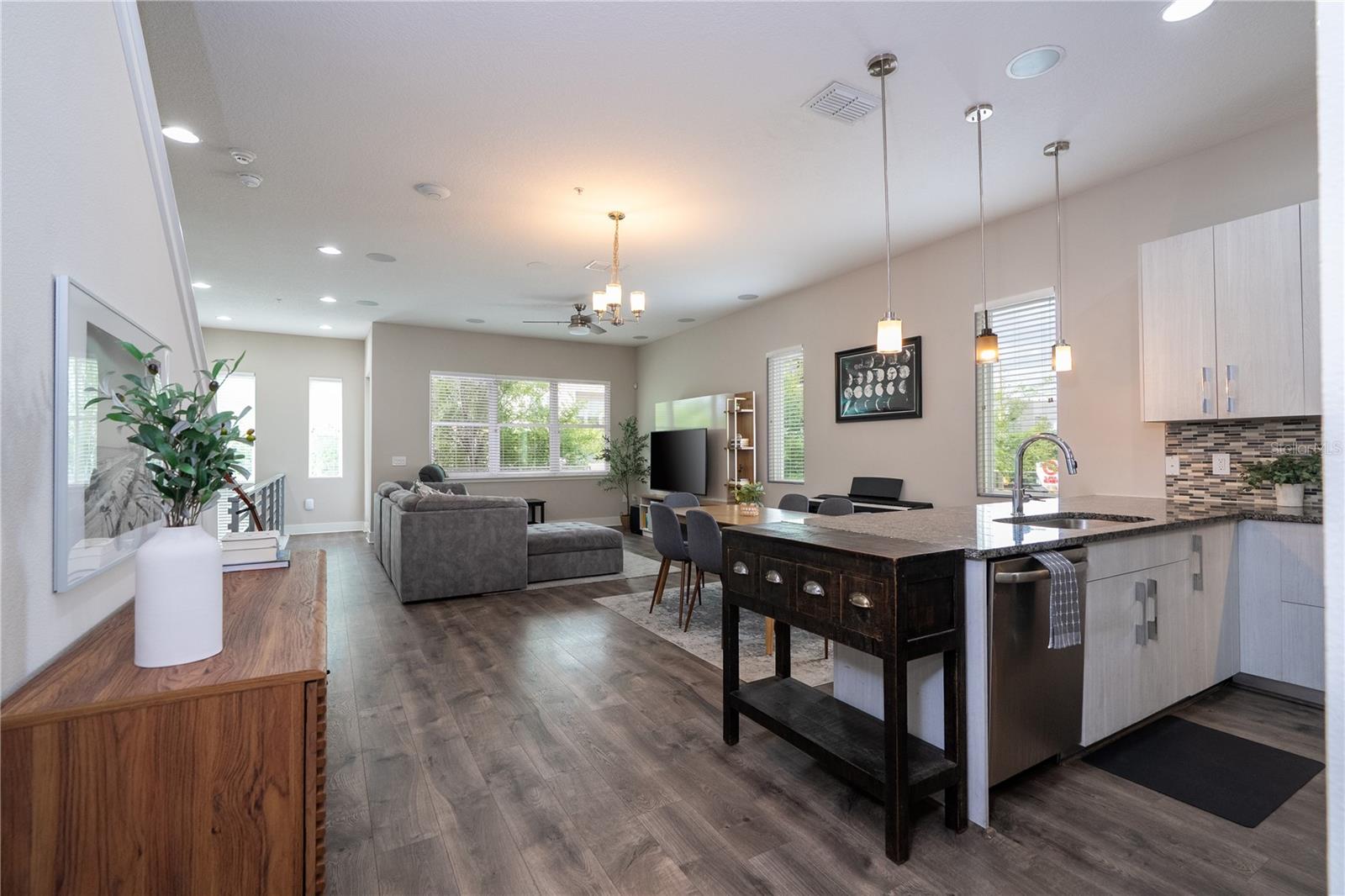 73 W GRANT St ORLANDO, FL 32806