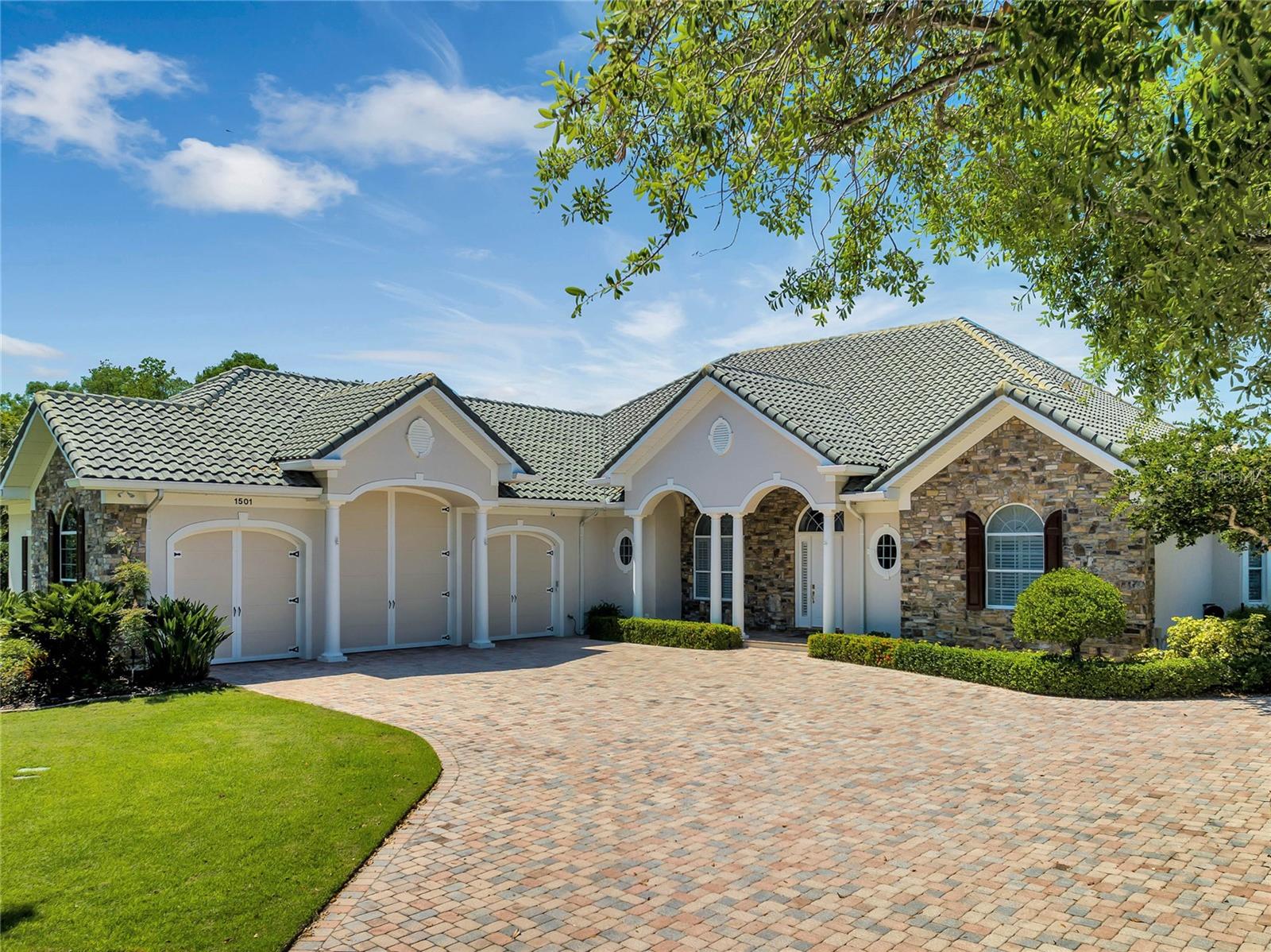 1501 SUNSET POINTE Pl