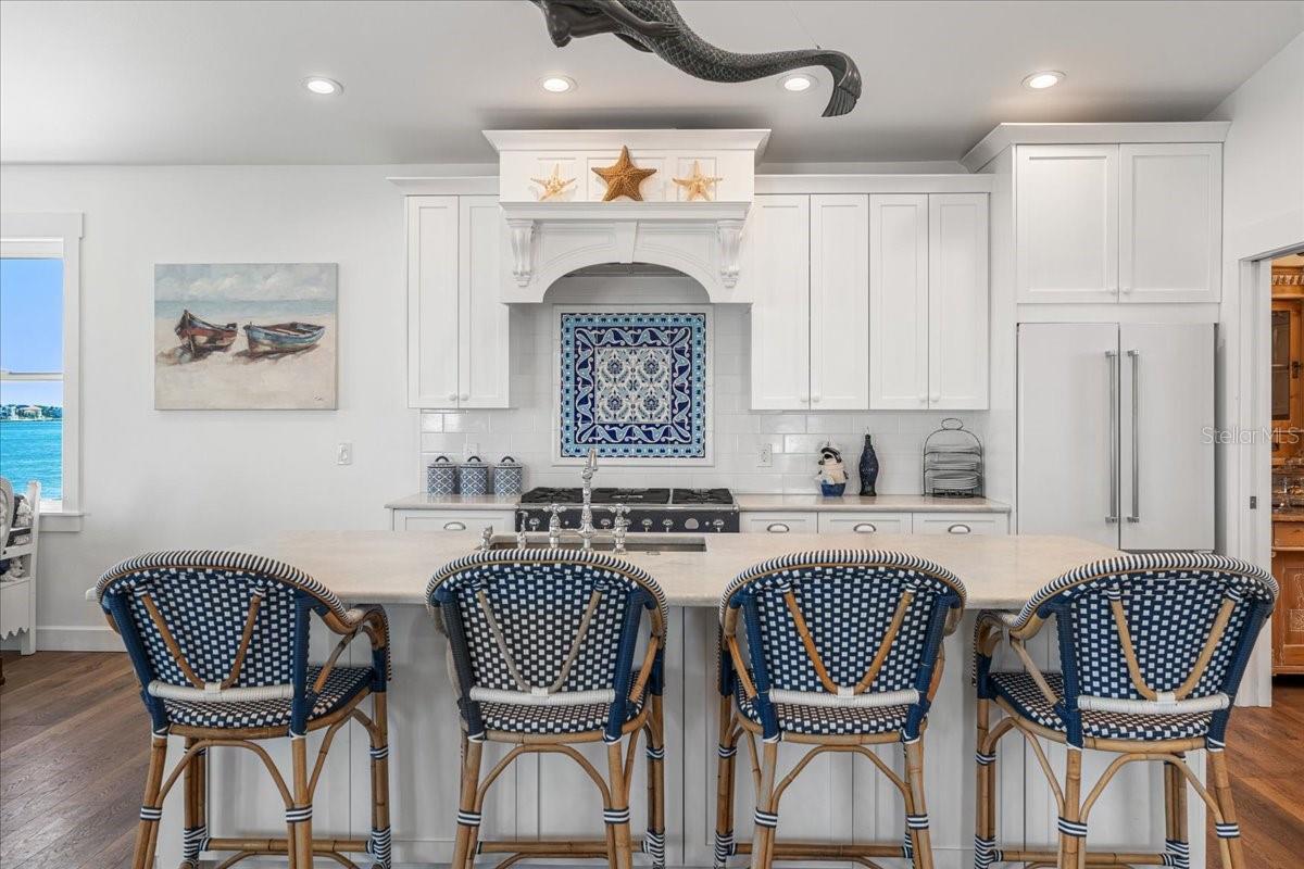 1002 PASS A GRILLE Way ST PETE BEACH, FL 33706