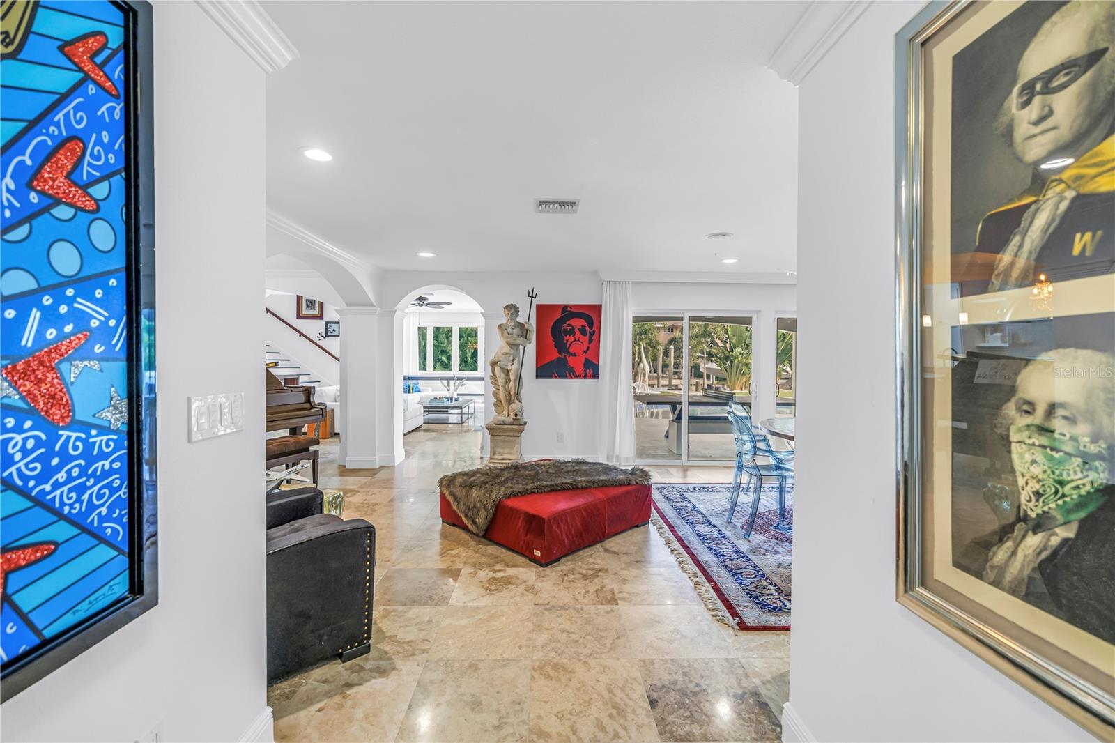 145 BAY Pt Dr ST PETERSBURG, FL 33704