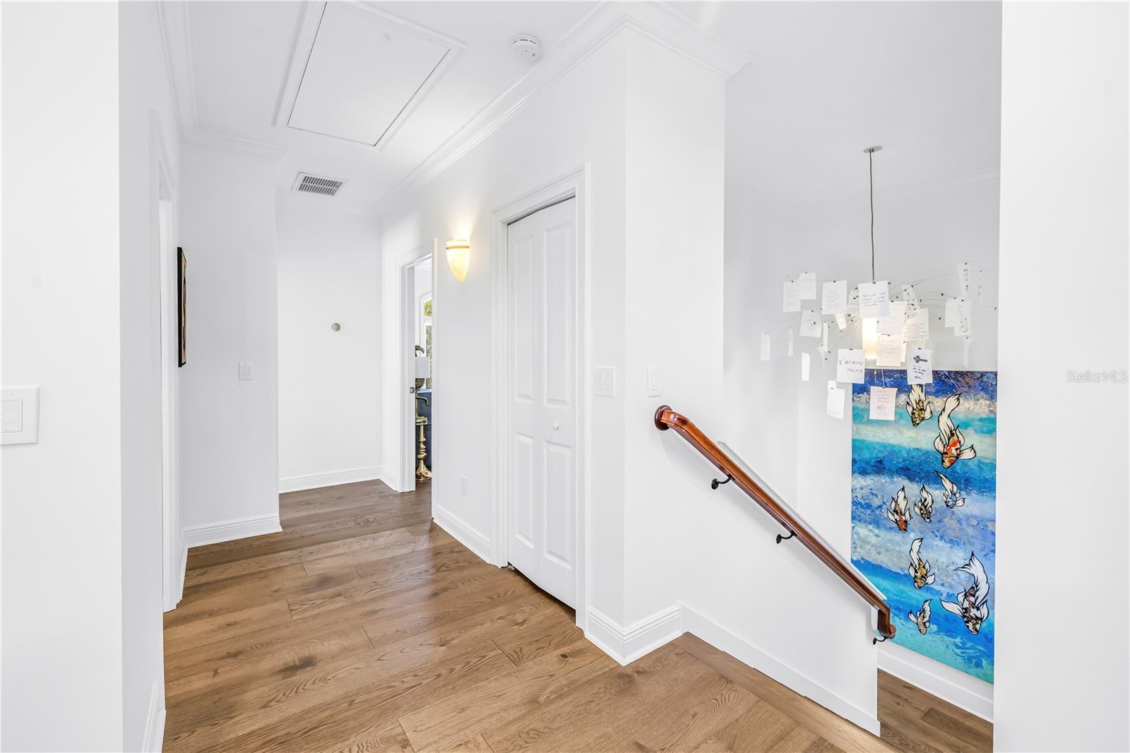 145 BAY Pt Dr ST PETERSBURG, FL 33704