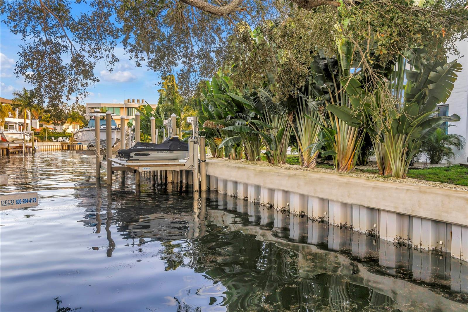 145 BAY Pt Dr ST PETERSBURG, FL 33704