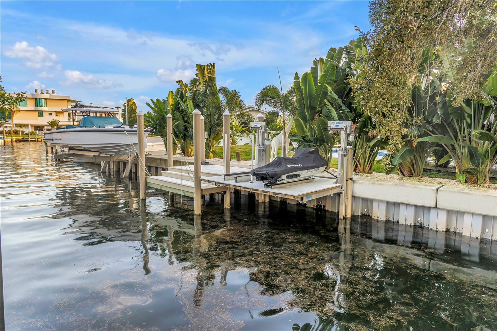 145 BAY Pt Dr ST PETERSBURG, FL 33704