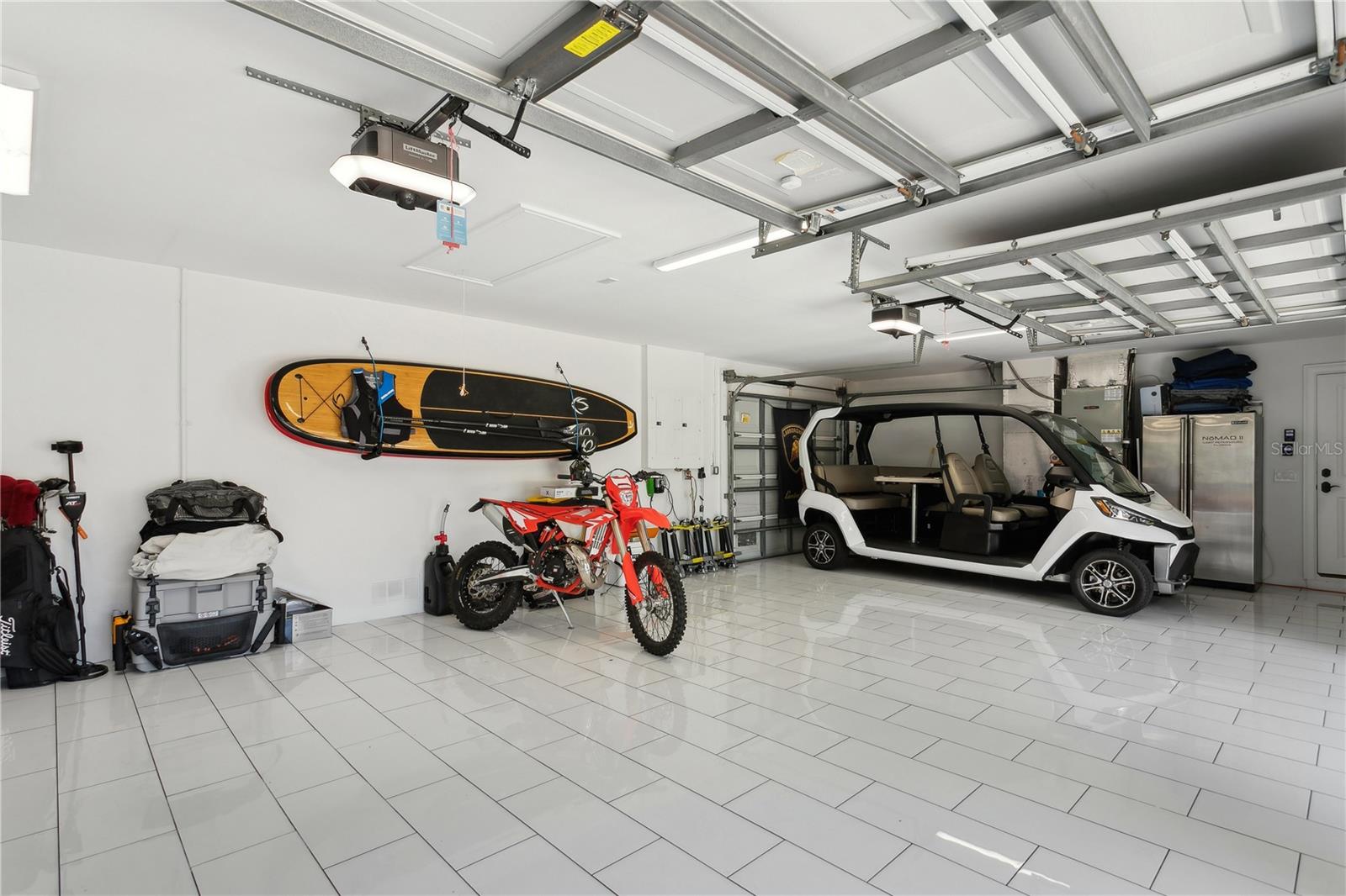 145 BAY Pt Dr ST PETERSBURG, FL 33704