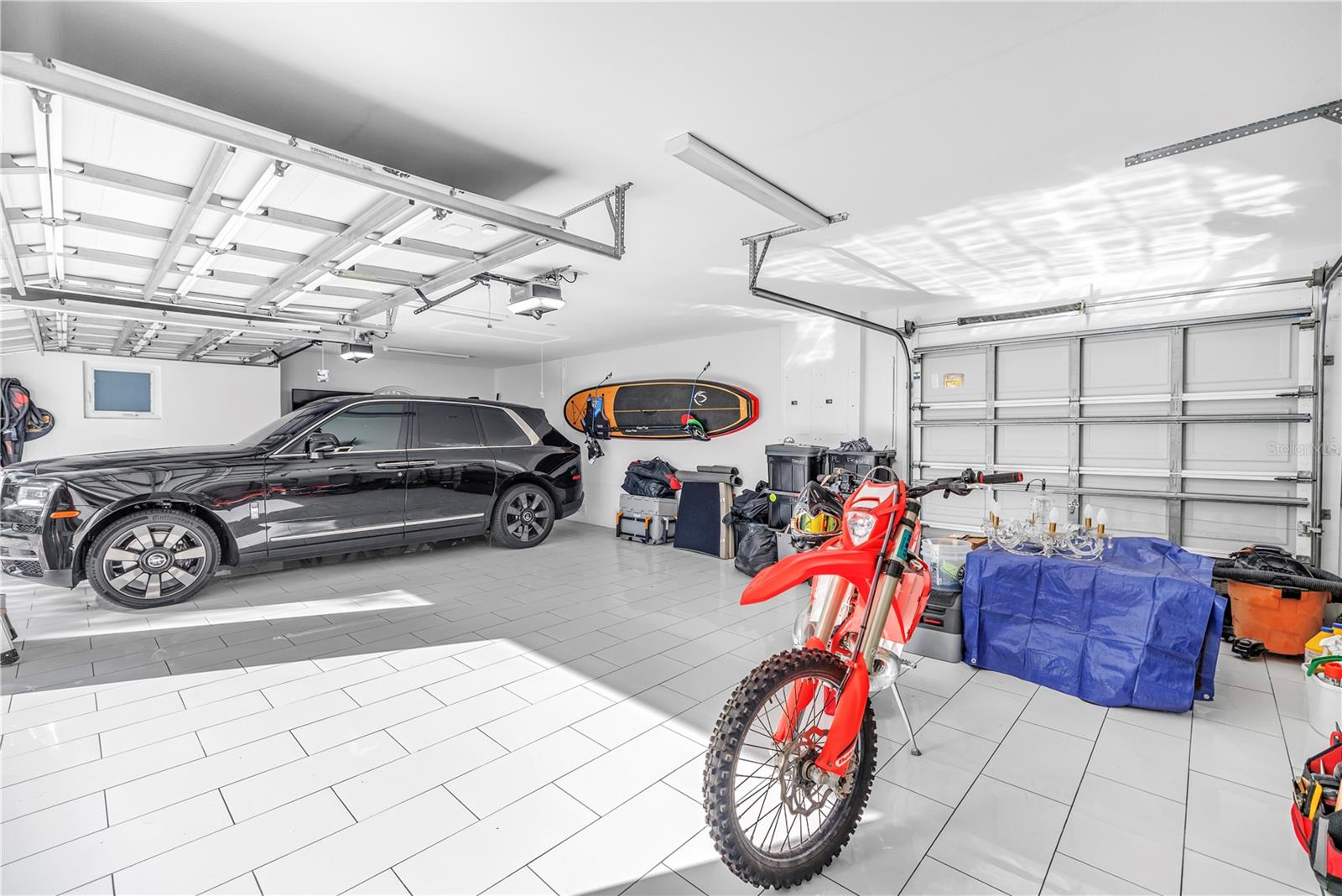 145 BAY Pt Dr ST PETERSBURG, FL 33704