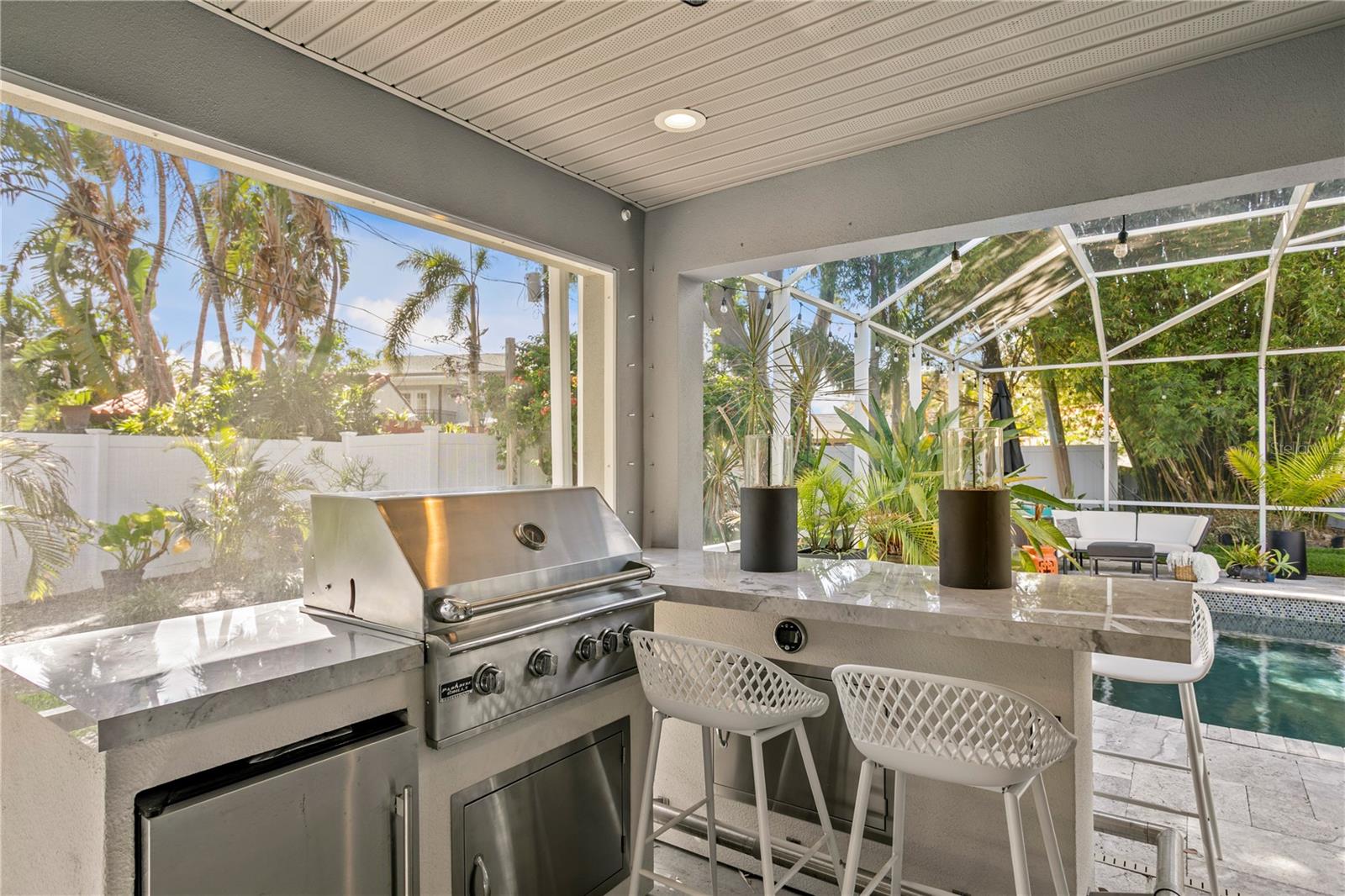 720 BRIGHTWATERS Blvd ST PETERSBURG, FL 33704