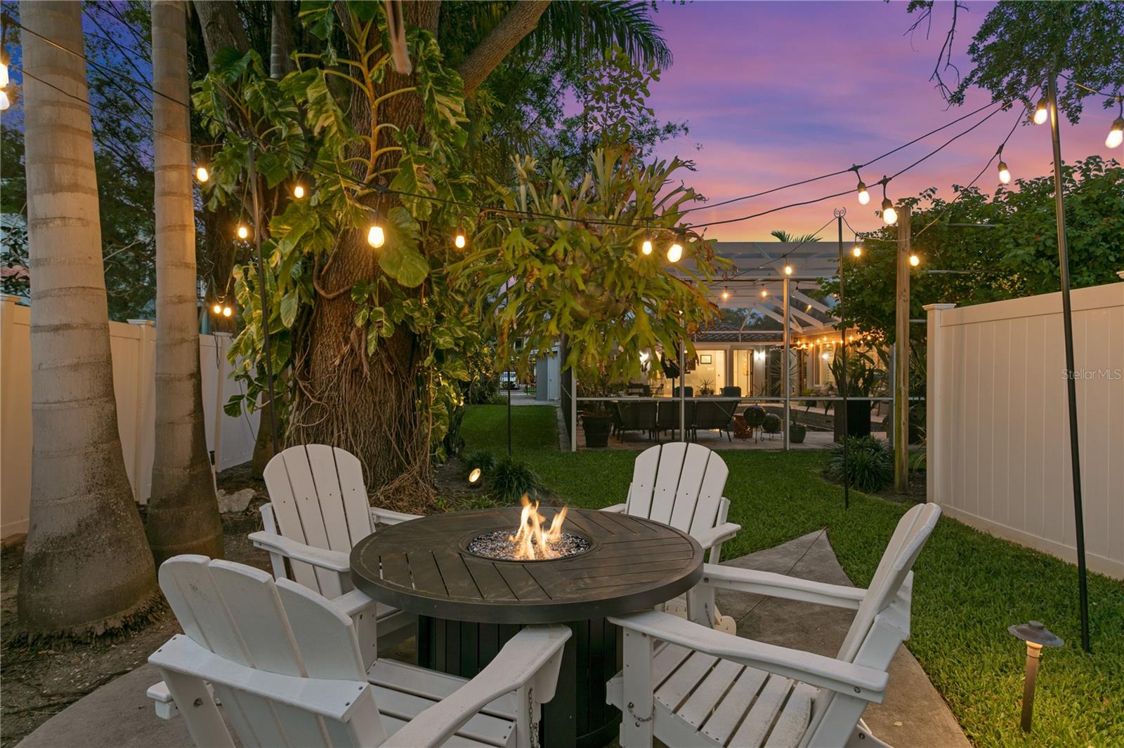 720 BRIGHTWATERS Blvd ST PETERSBURG, FL 33704