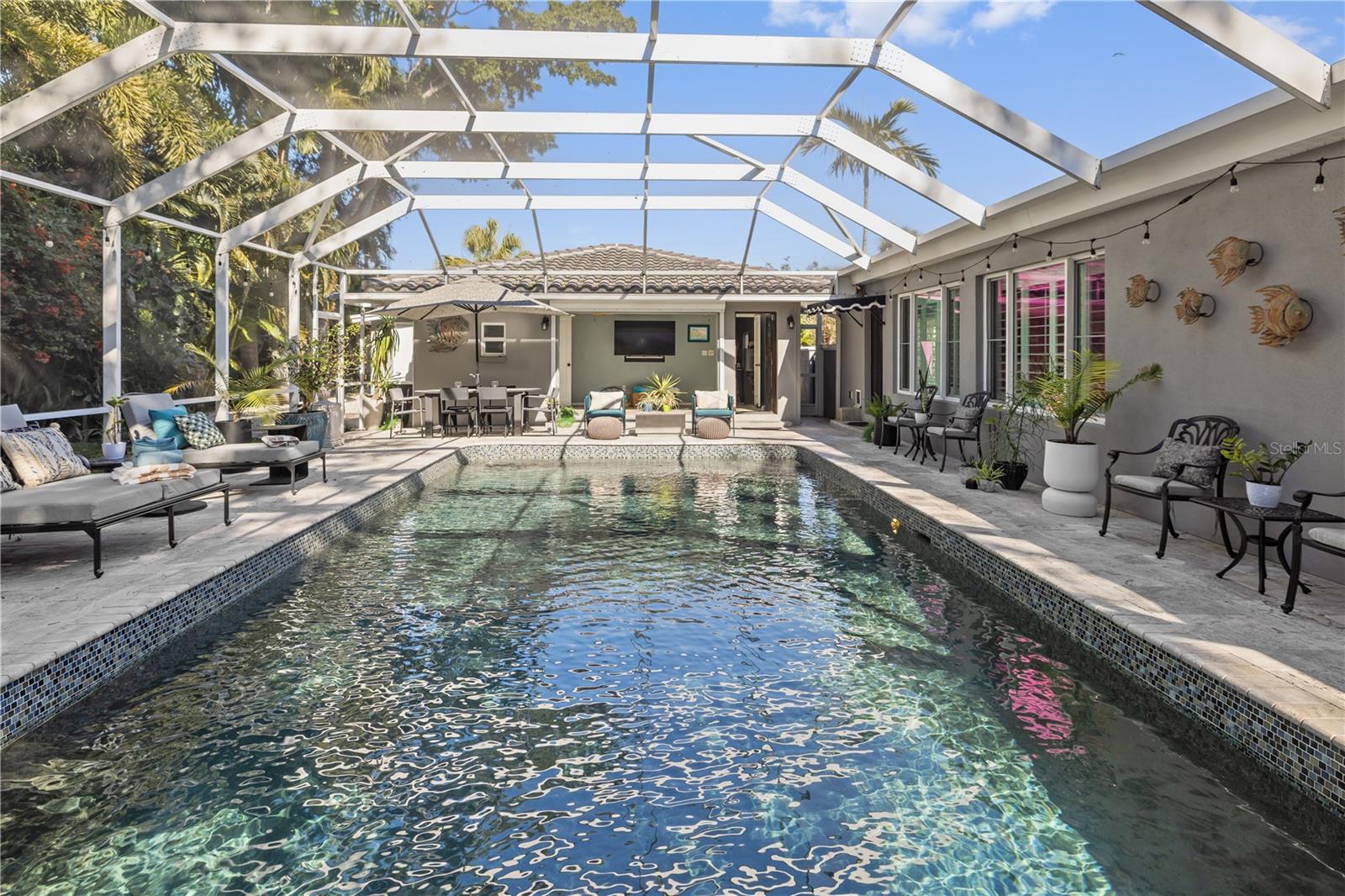 720 BRIGHTWATERS Blvd ST PETERSBURG, FL 33704