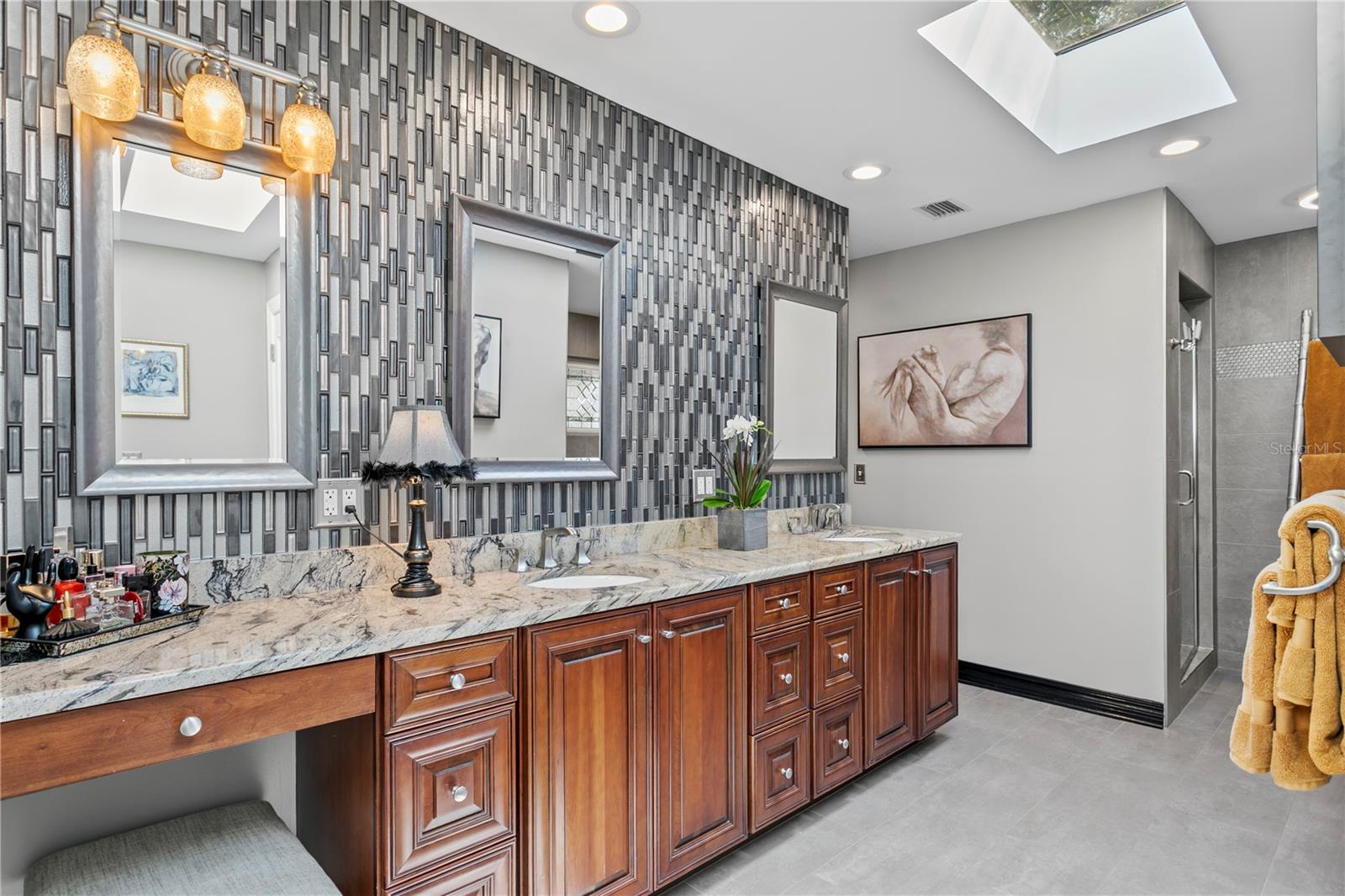 720 BRIGHTWATERS Blvd ST PETERSBURG, FL 33704